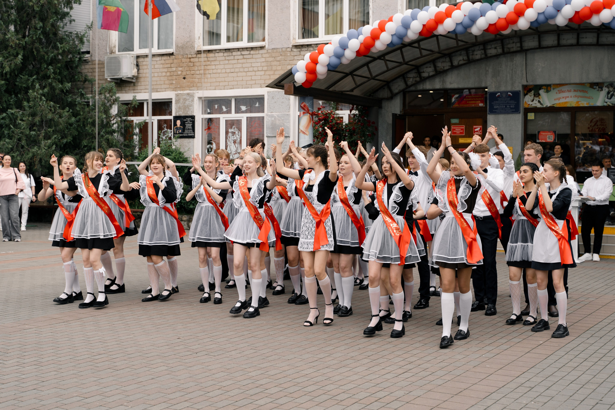 40 Школа последний звонок 2026. Выпускные альбомы Натальи Бутко: Новороссийск, Анапа, Геленджик