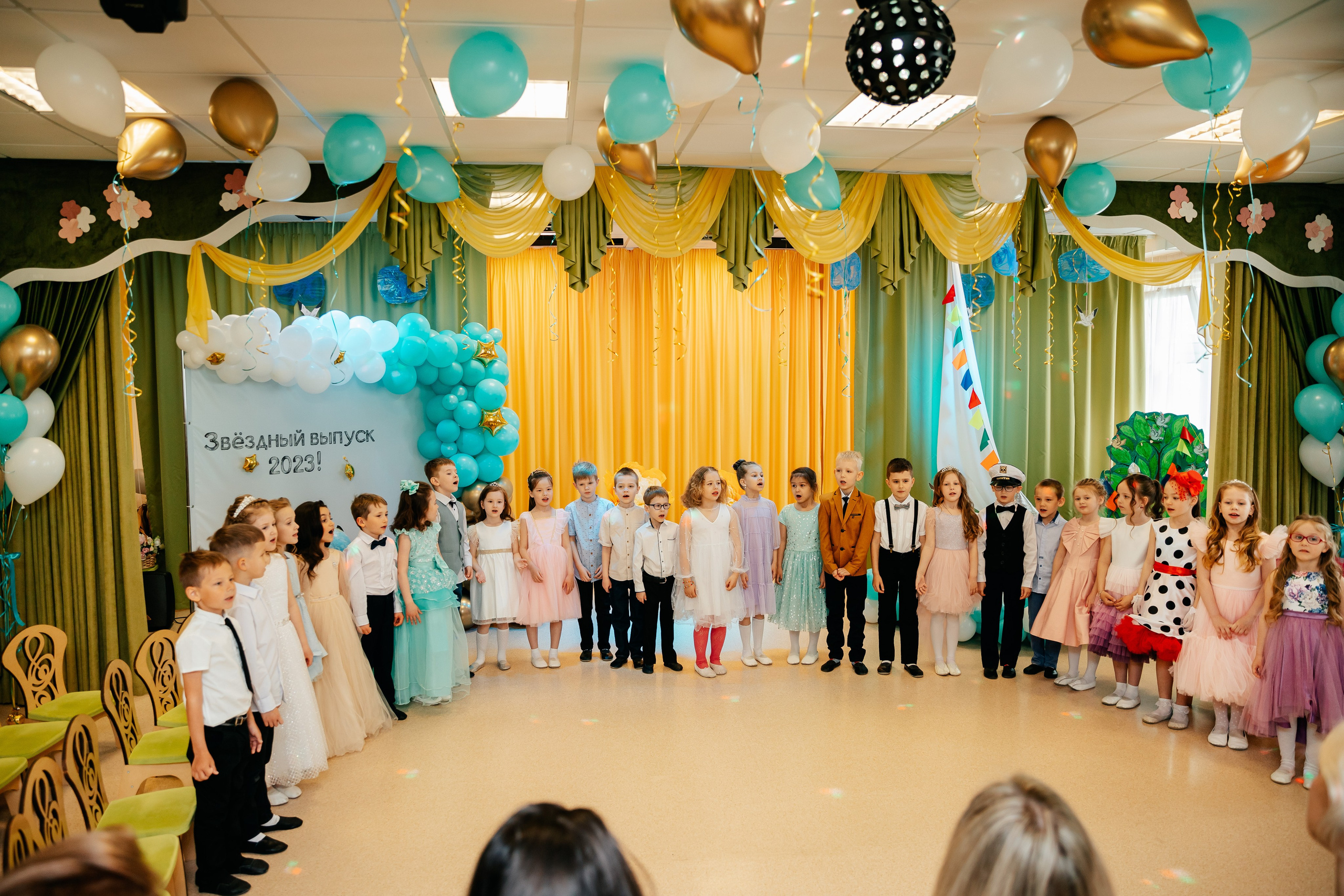 Выпускной в детском саду. Семейный lifestyle фотограф в Санкт-Петербурге Людмила Пахомова