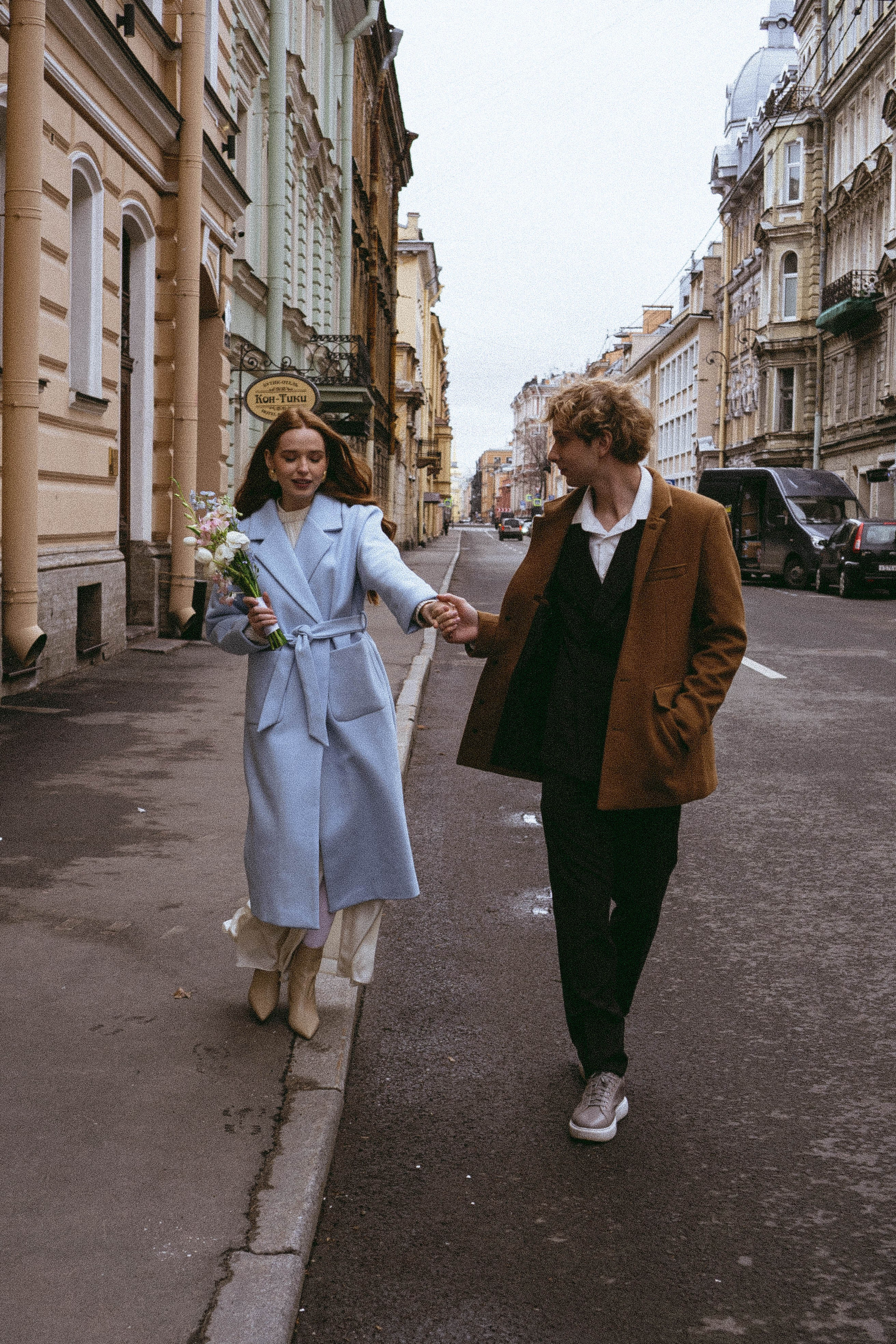 СВАДЕБНАЯ СЬЕМКА В ОТЕЛЕ. СБОРЫ ЖЕНИХА И НЕВЕСТЫ И ТАКЖЕ ТОР И ПОДГОТОВКА К ПРОГУЛКЕ И ПРОГУЛКА ПО ПЕТРОГРАДКЕ. Профессиональный фотограф, Санкт-Петербург — Виктория Богомолова