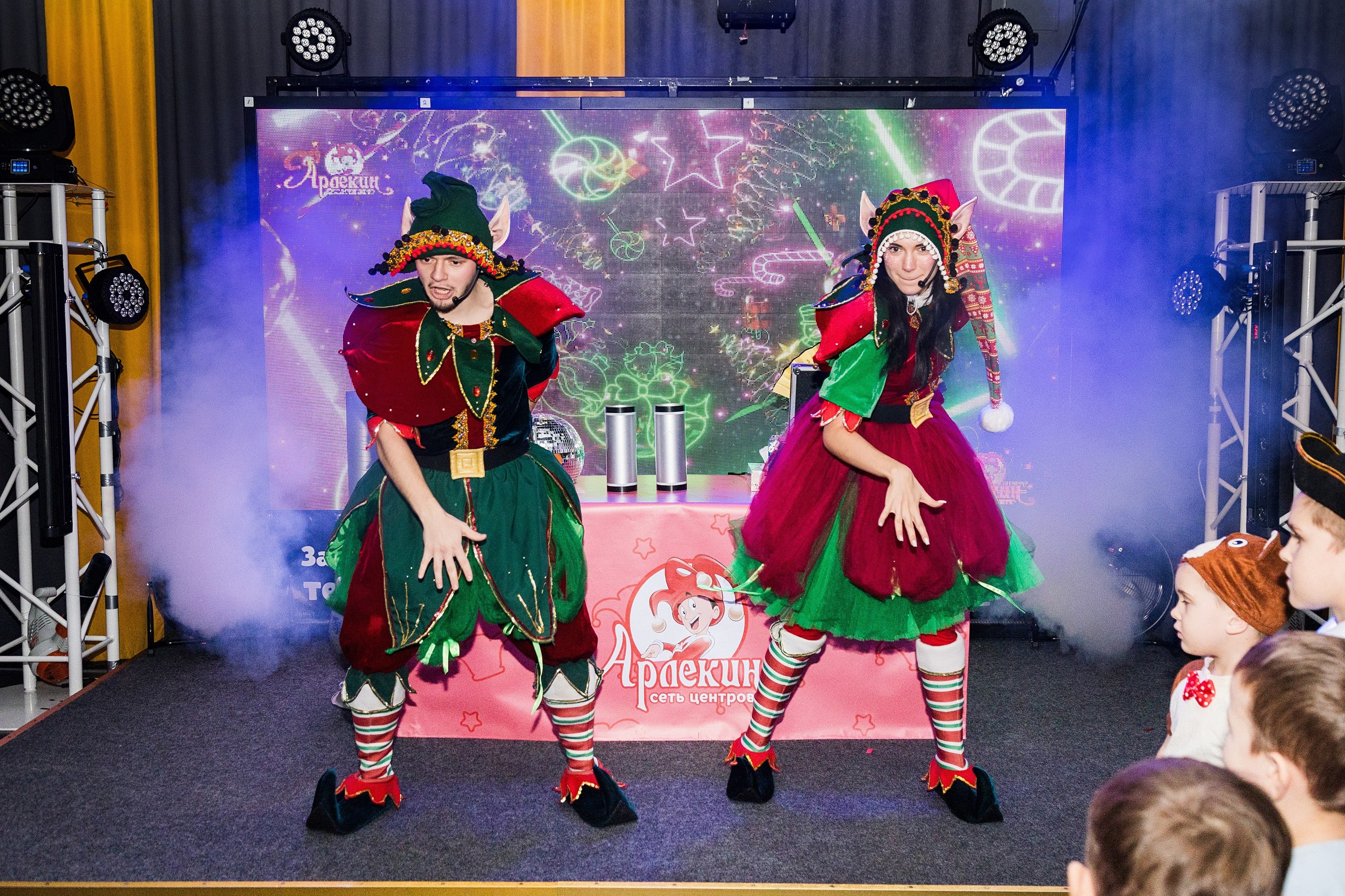 Новогодние утренники. Детский фотограф видеограф в Хабаровске Михаил Орлов