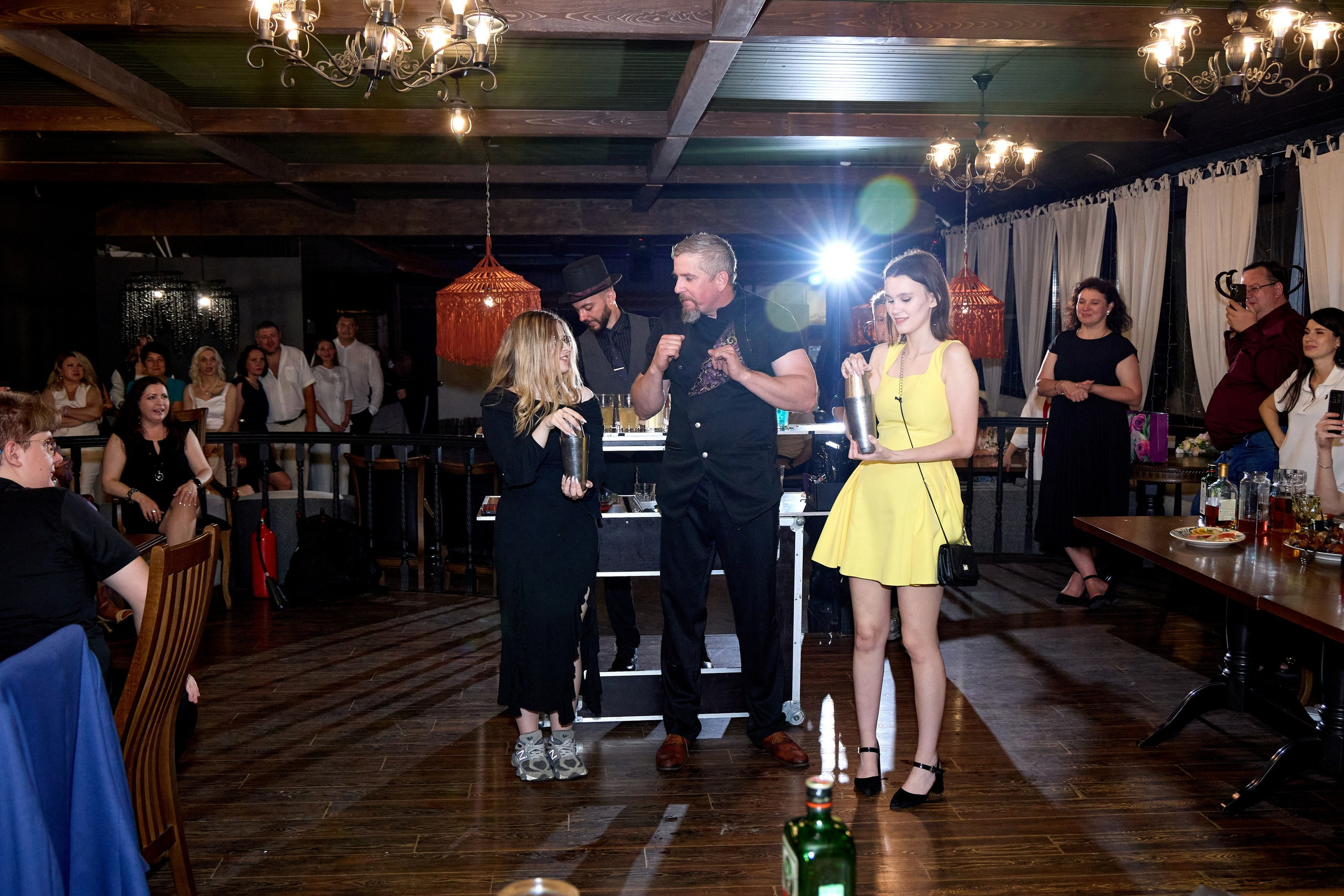 Выпускной 35 Сош. Фотограф Выпускные альбомы Таганрог Сергей Коробченко