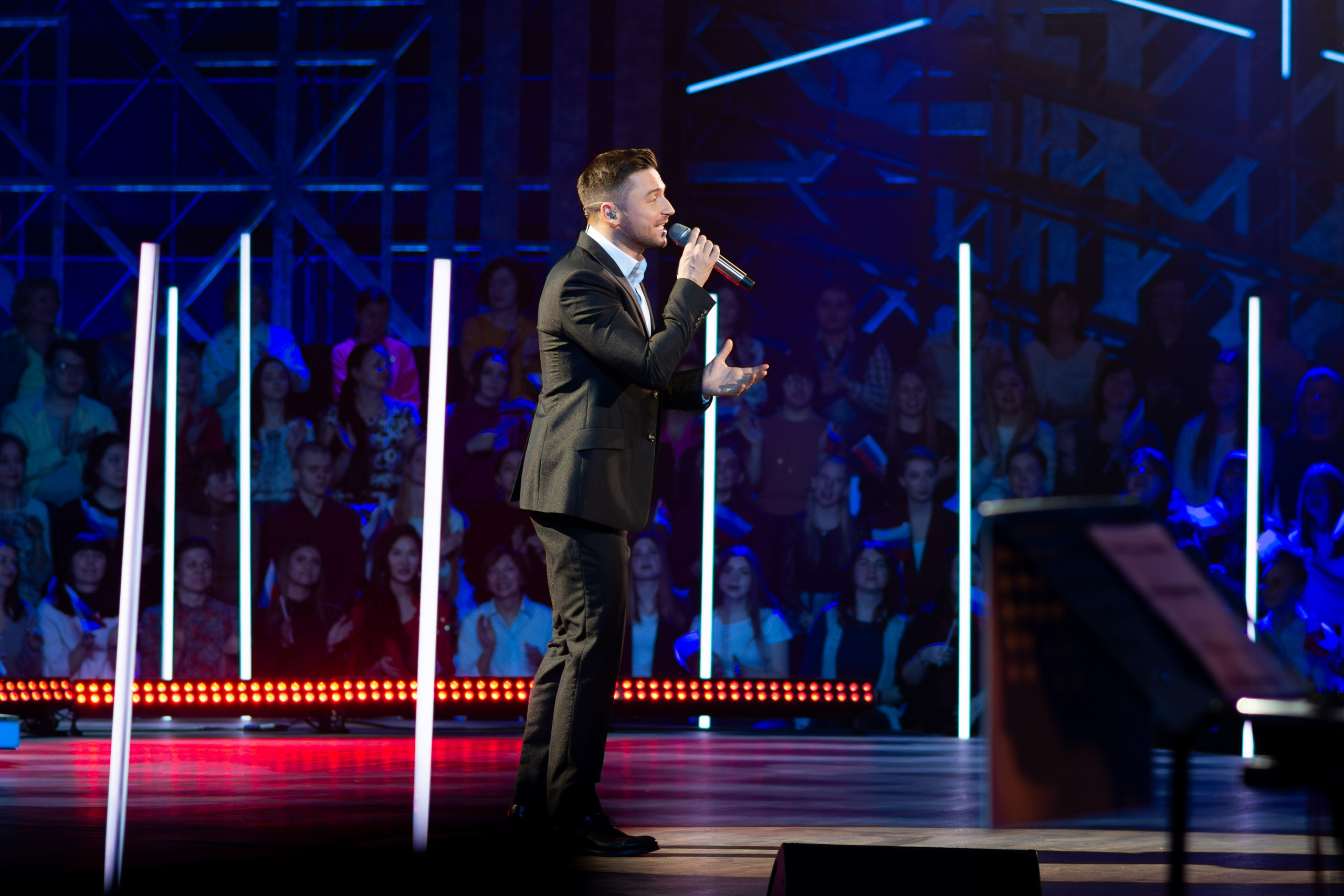 Привет Андрей. Репортажный фотограф Сергей Дроздов