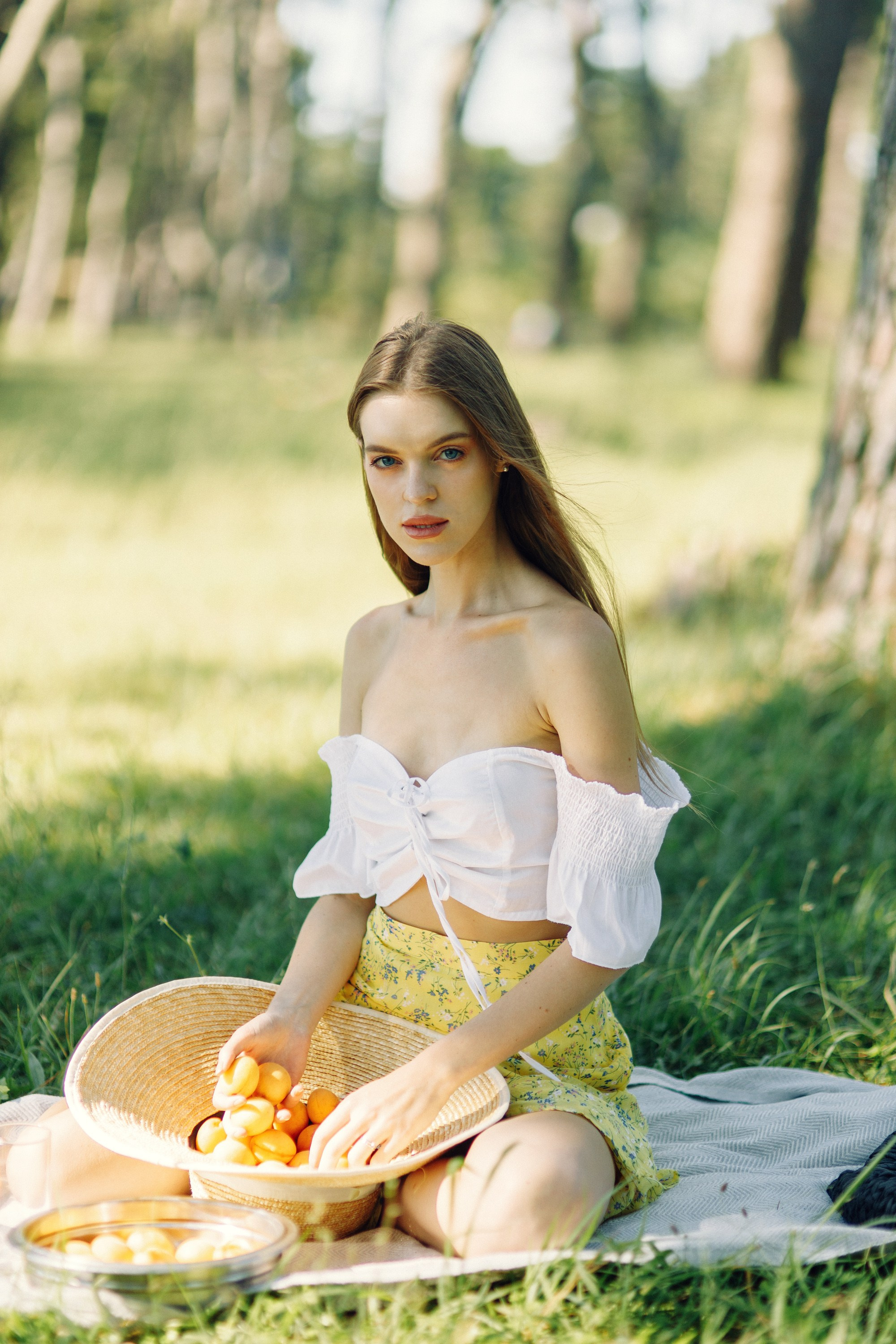 Фотосессия с абрикосами в Батуми