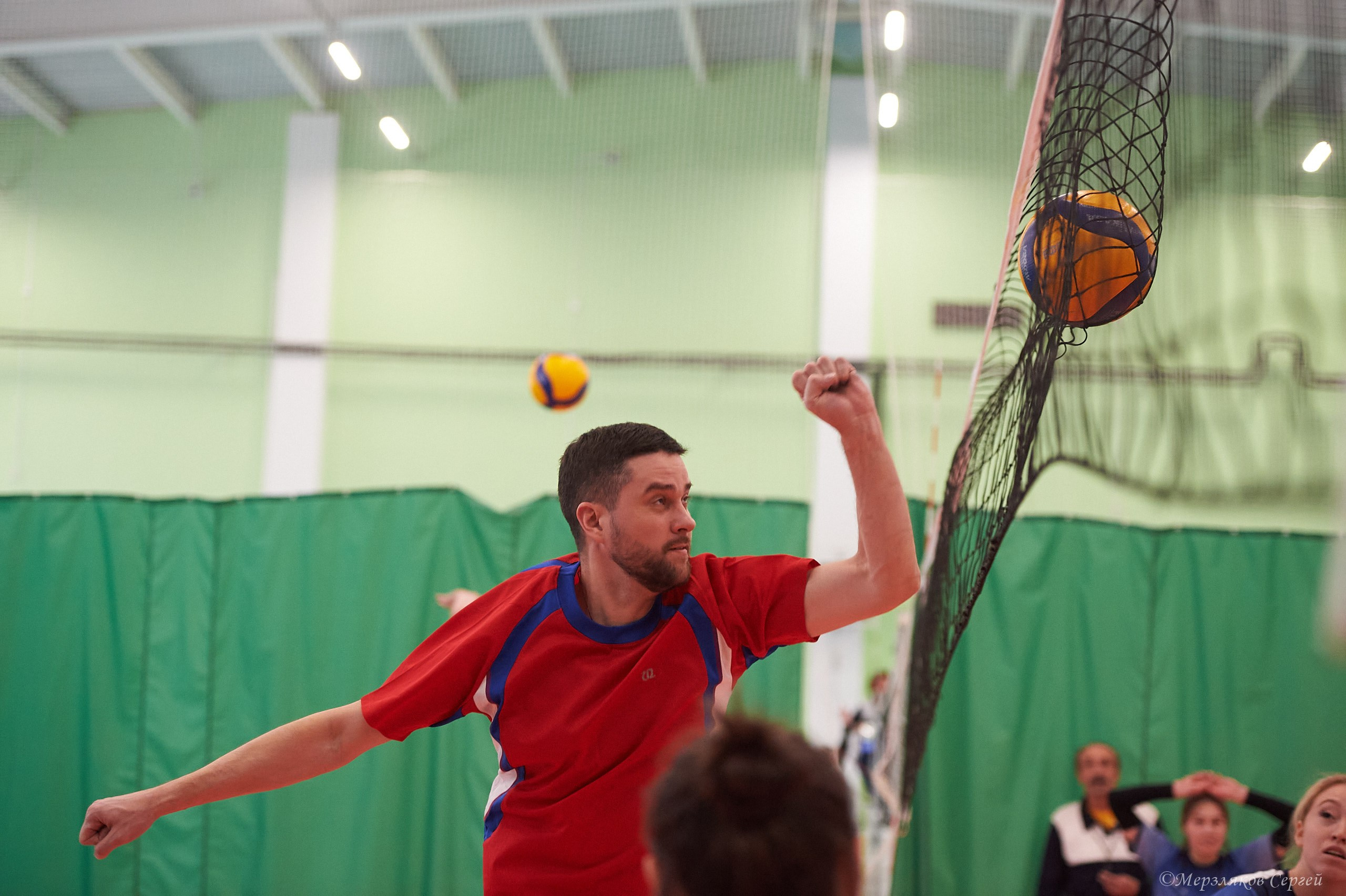 Новогодний волейбольный турнир. Ижевск. 16.12.23. Спортивный репортажный фотограф в Ижевске Сергей Мерзляков