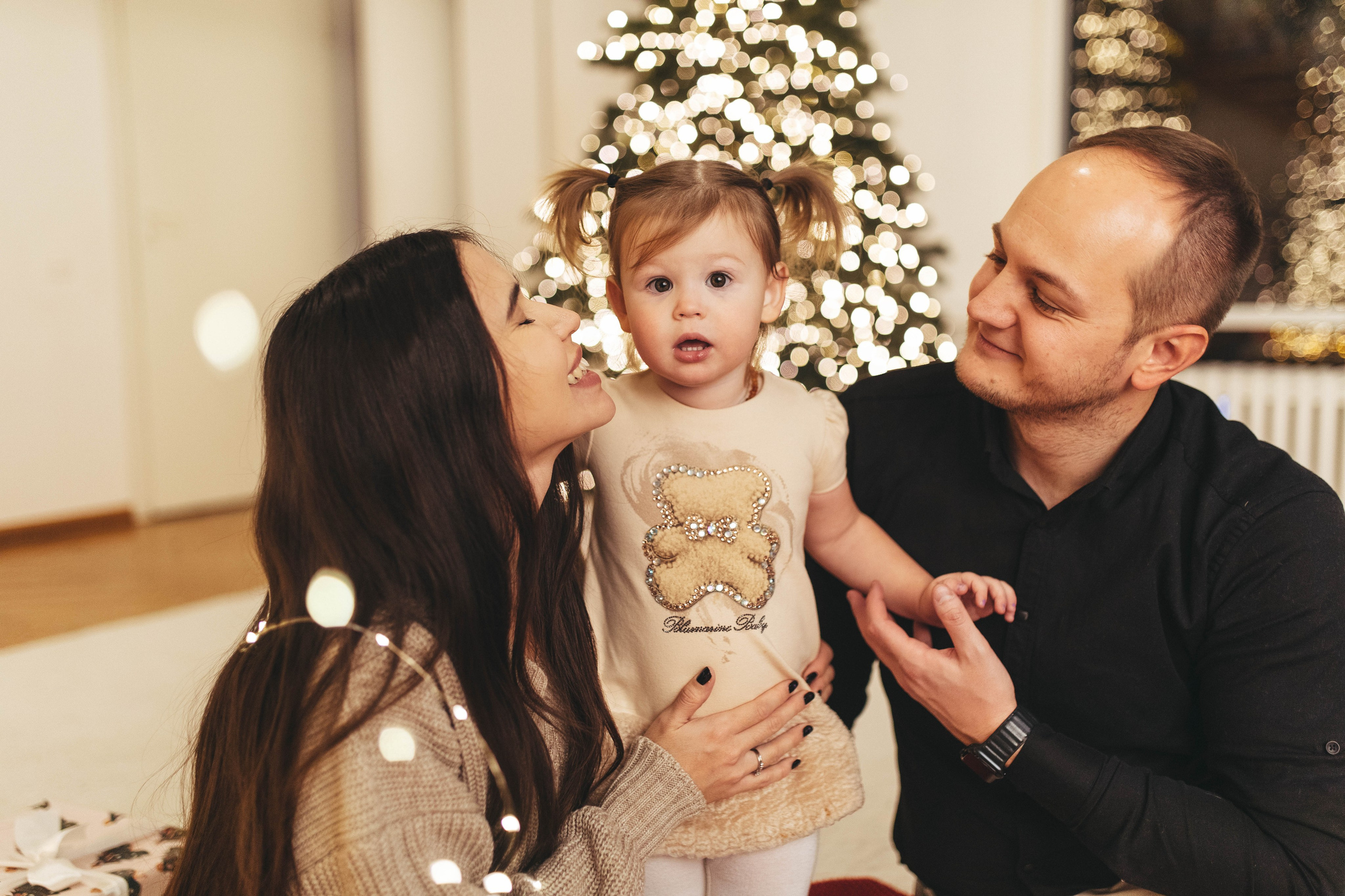 Аврора, Ира, Женя. Главная