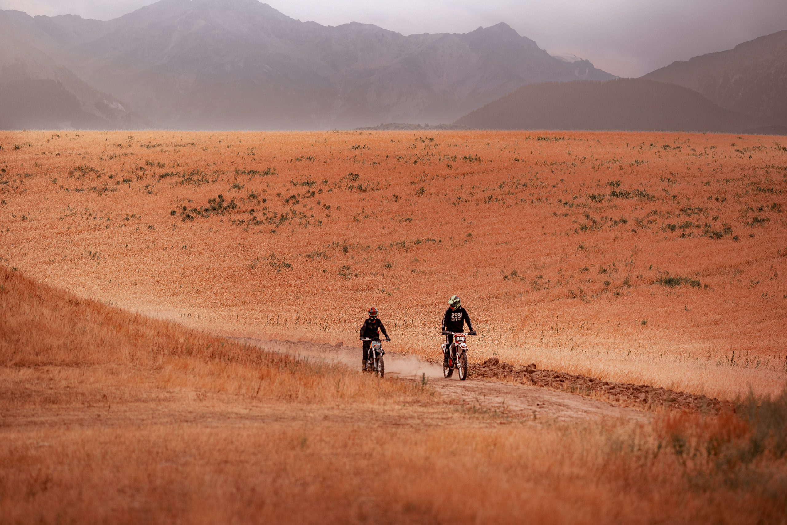 Эндуро. Фотограф в Алматы Новгородская Мария