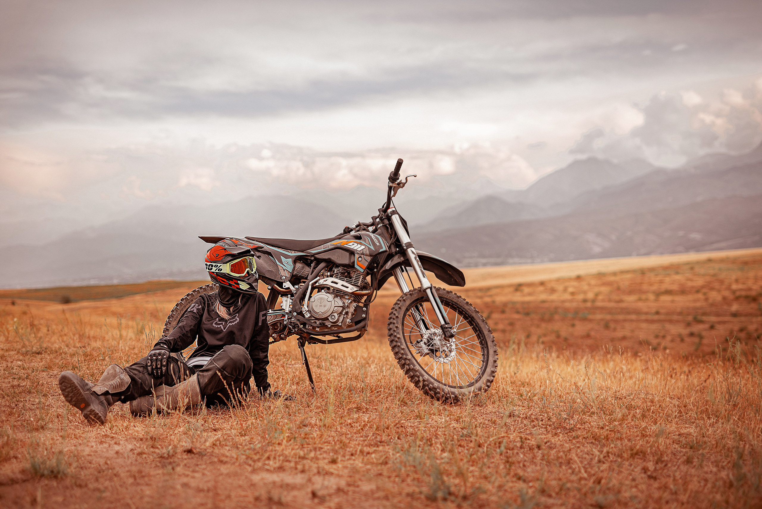 Эндуро. Фотограф в Алматы Новгородская Мария