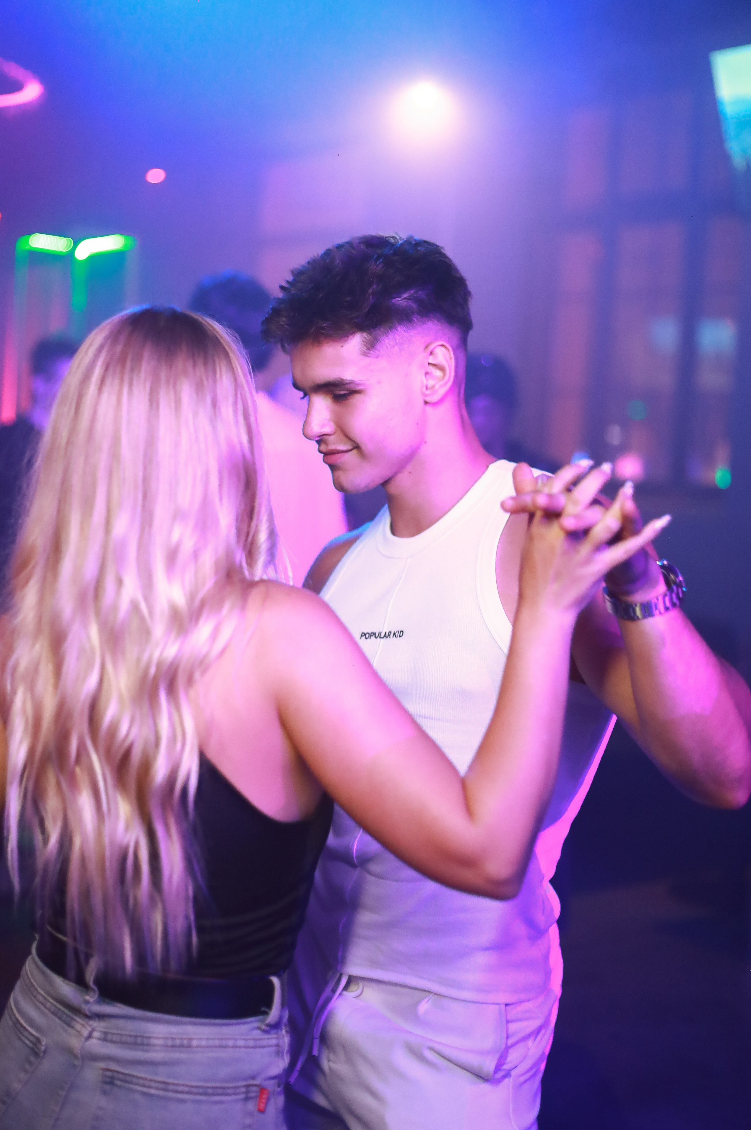 Клуб Резиденция лучшее. Контакты