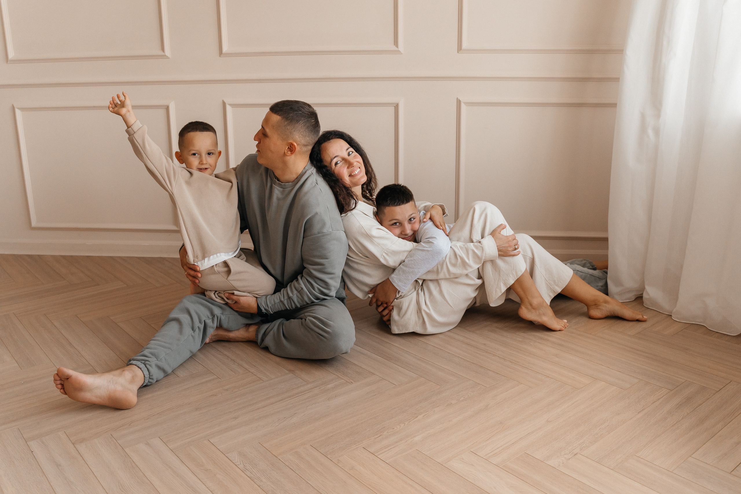 Илья, Вера, Сёма и Дима. Волик Мария