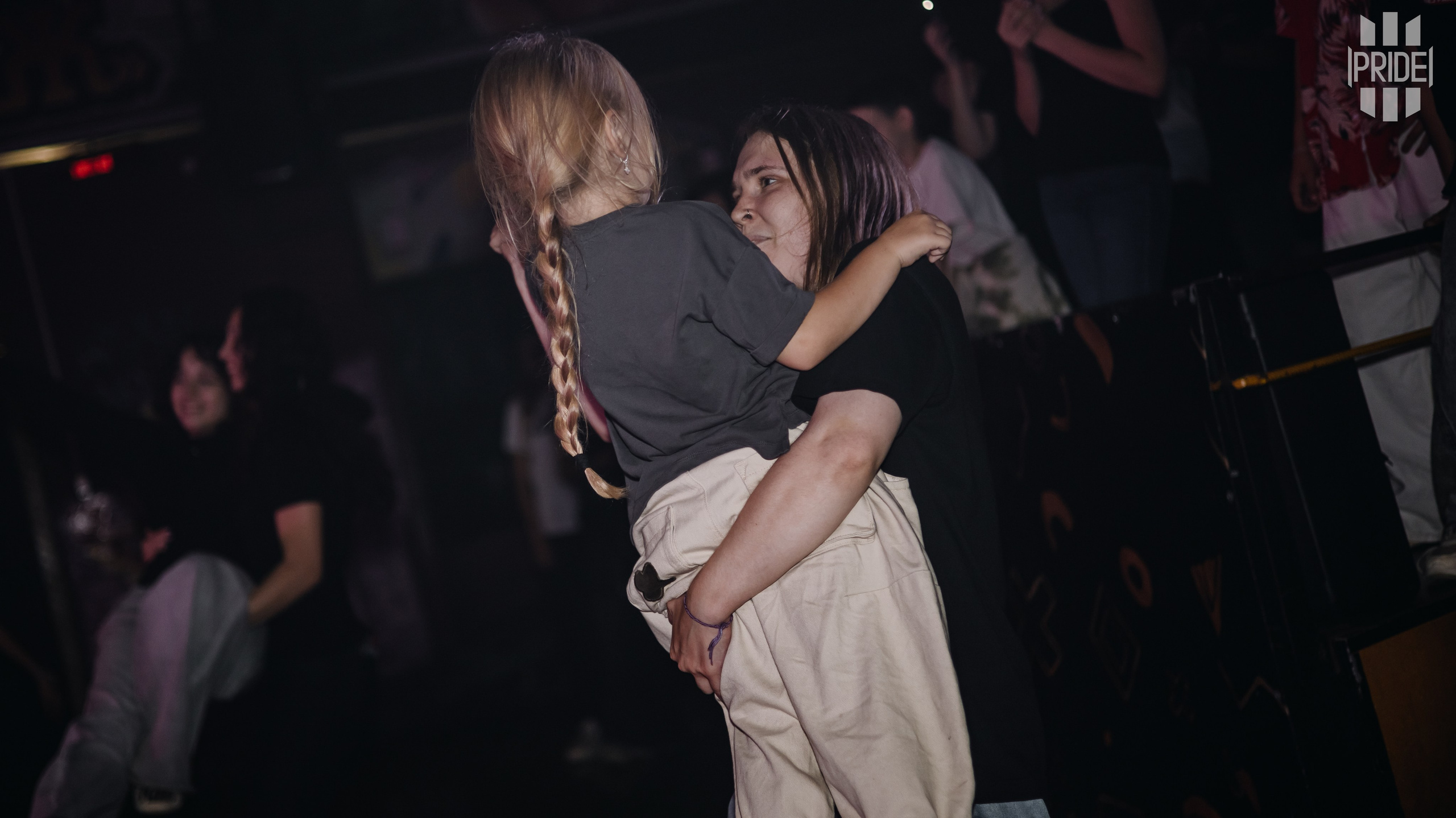 Рок-концерт лагеря PRIDE. Портретный/Репортажный фотограф Елизавета Клюева