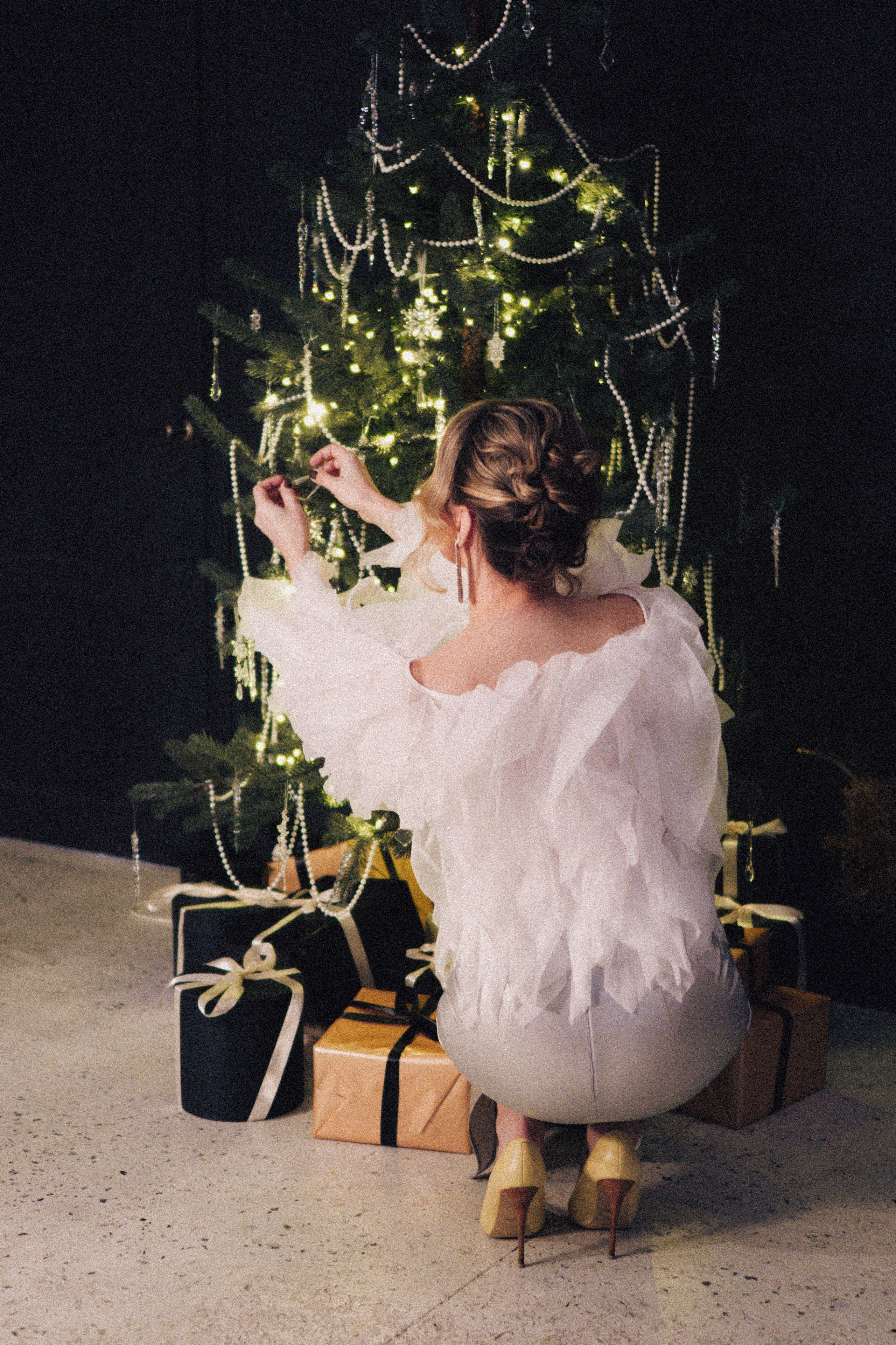 НОВОГОДНЯЯ ФОТОСЕСИИЯ В СТУДИИ ДЛЯ ДЕВУШКИ И ПРОГУЛКА ПО ЧЕРНЫШЕВСКОЙ. Профессиональный фотограф, Санкт-Петербург — Виктория Богомолова