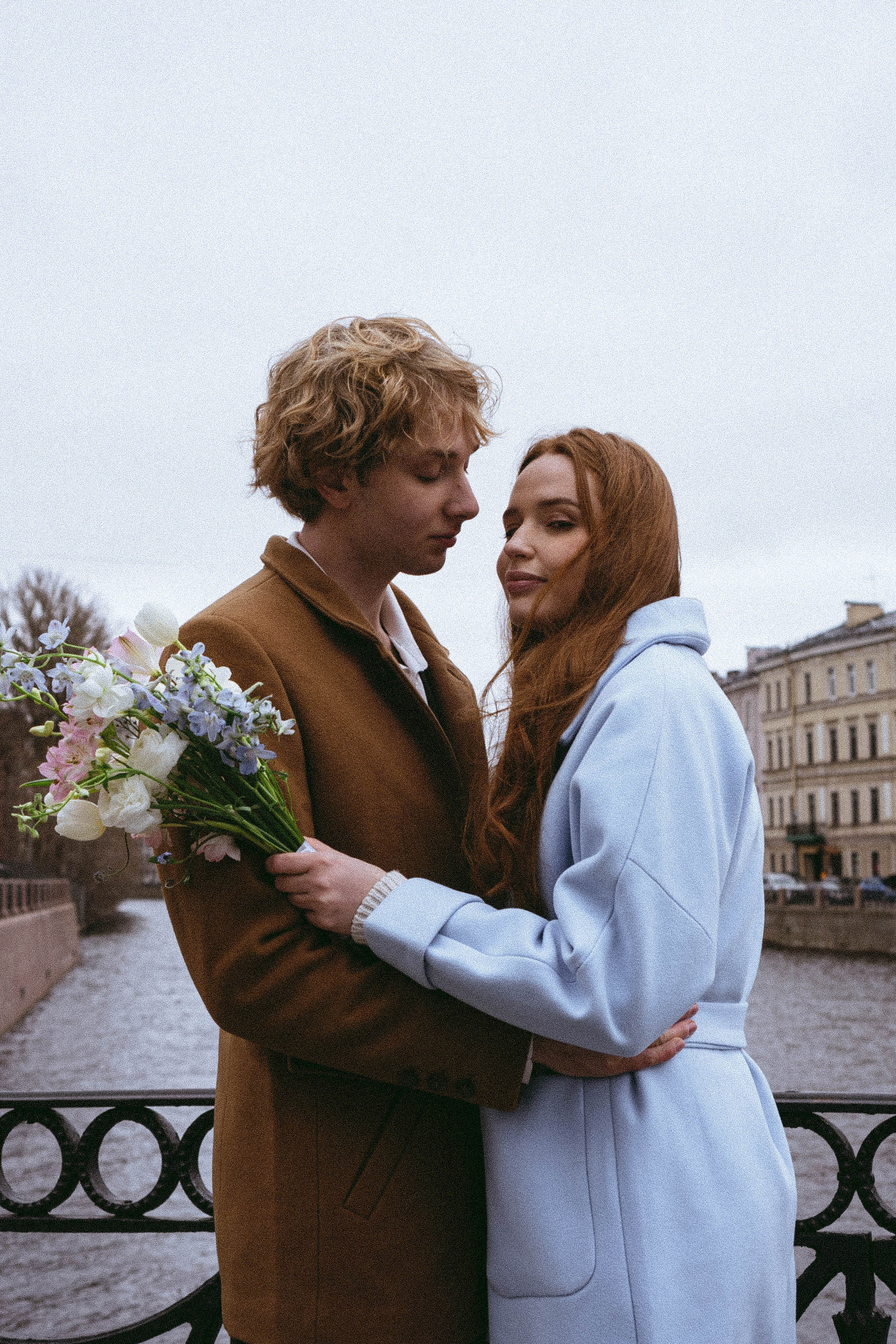 СВАДЕБНАЯ ПРОГУЛКА ПО ПЕТРОГРАДКЕ ВЕСНОЙ (ФОТОСЕССИИЯ ПАРЫ СВАДЕБНАЯ). Профессиональный фотограф, Санкт-Петербург — Виктория Богомолова
