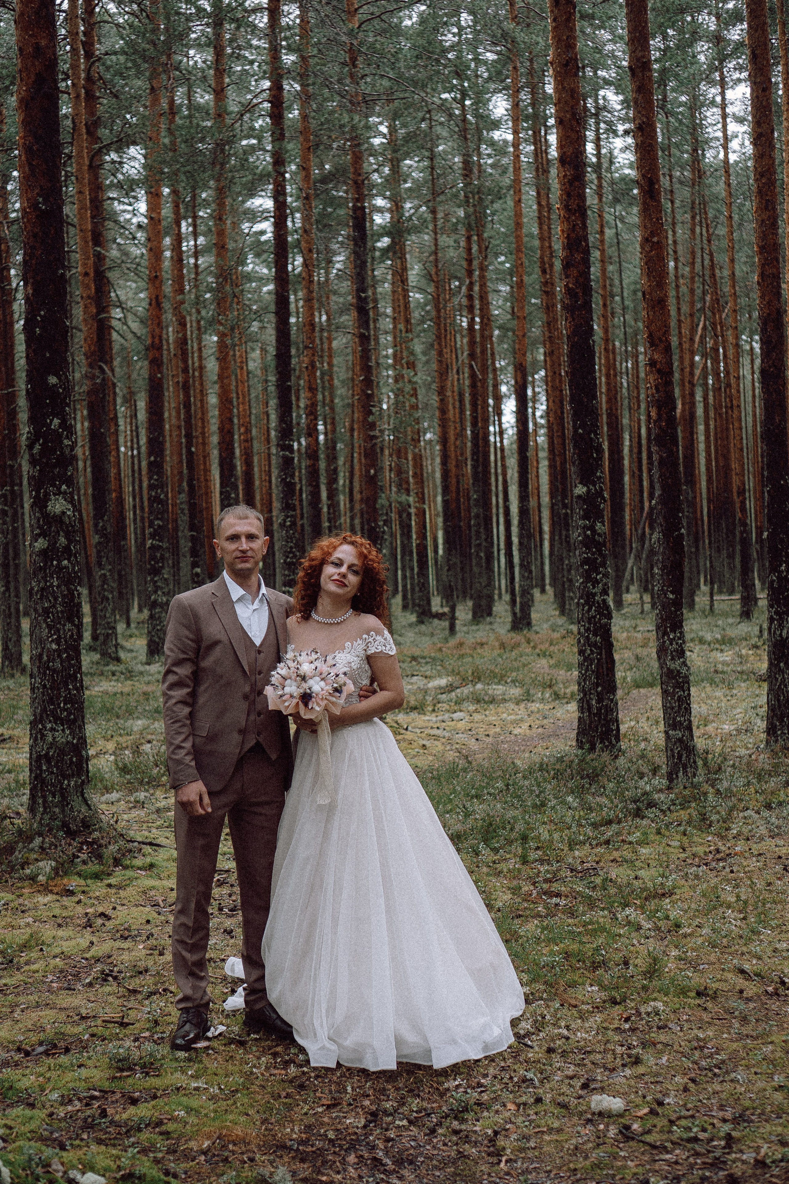 СВАДЕБНАЯ ФОТОСЕССИИЯ ПАРЫ В ГОРОДЕ ПРИОЗЕРСК В СОСНОВОМ ЛЕСУ И С ПИКАПОМ. Профессиональный фотограф, Санкт-Петербург — Виктория Богомолова