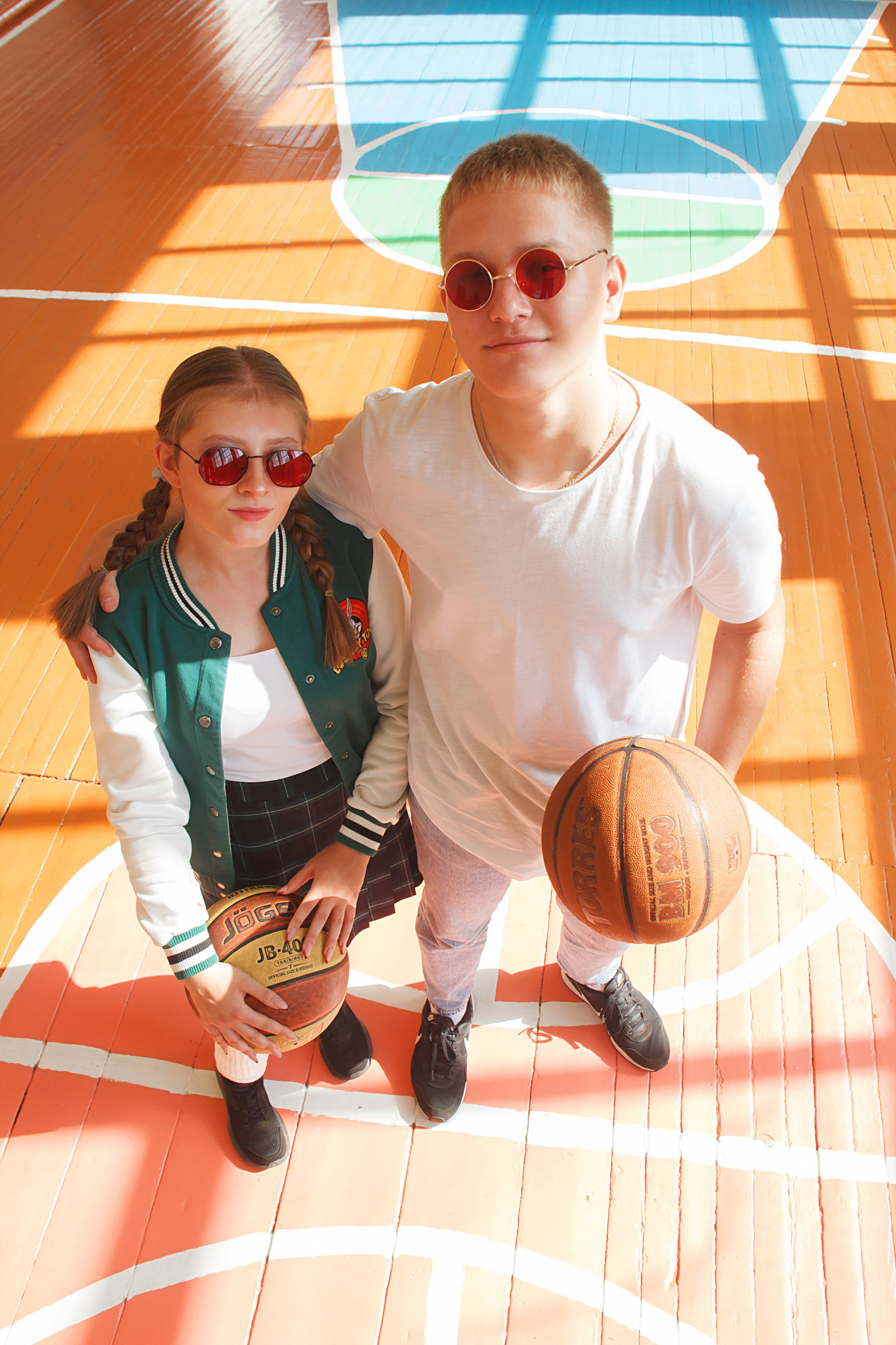 Выпускной альбом 2023. Фотограф и видеограф в Омск/Москва Сащенко Лера