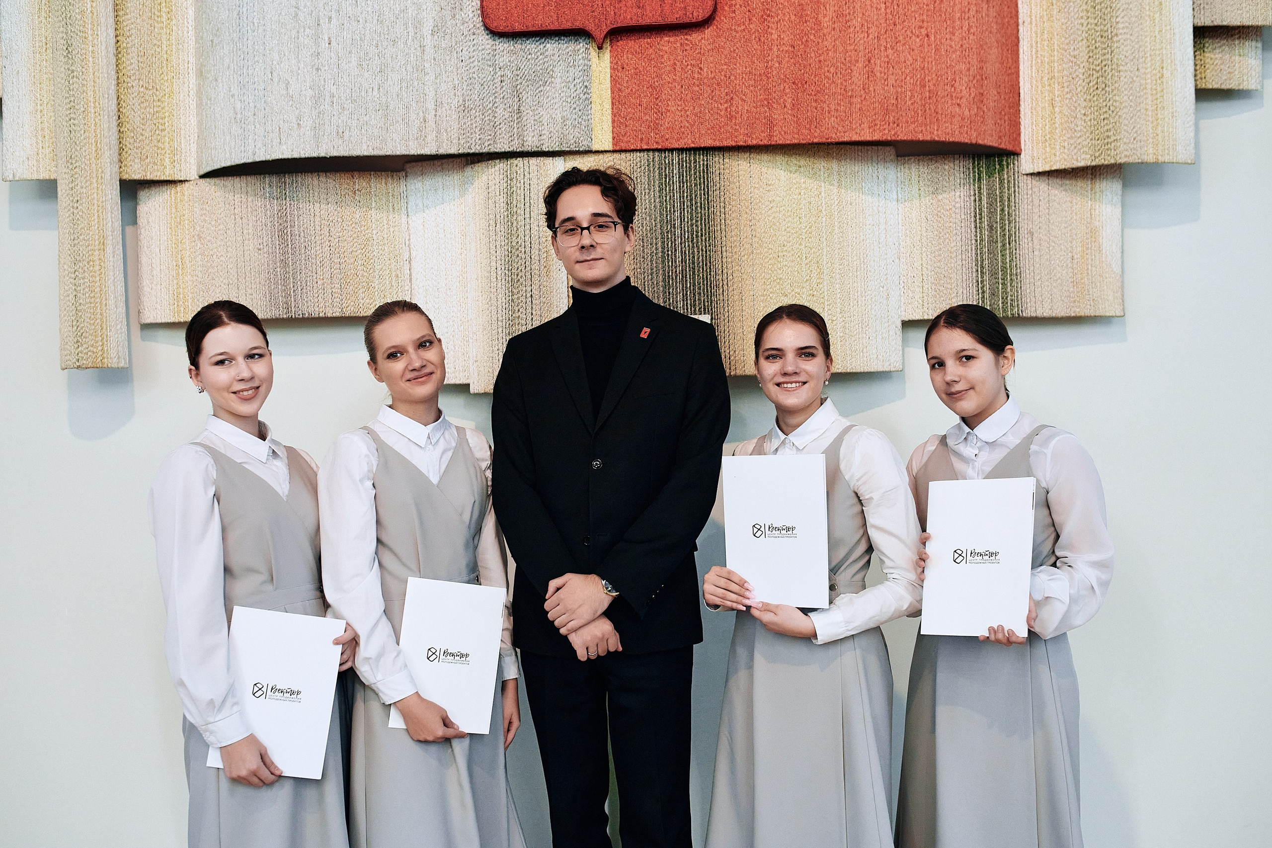 Получение паспорта. Мэрия г. Красноярск. Семейный и репортажной фотограф в Красноярске и Москве Виктор Бабинцев