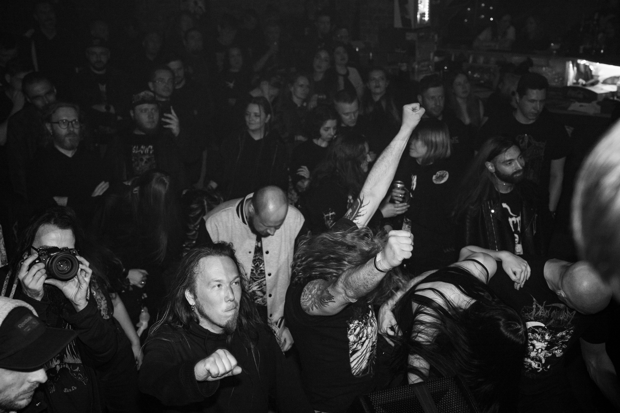 ИЛ • Minuala • Khlad|Цоколь 2.0. Концертный и репортажный фотограф в Санкт-Петербурге Слава Пахомов