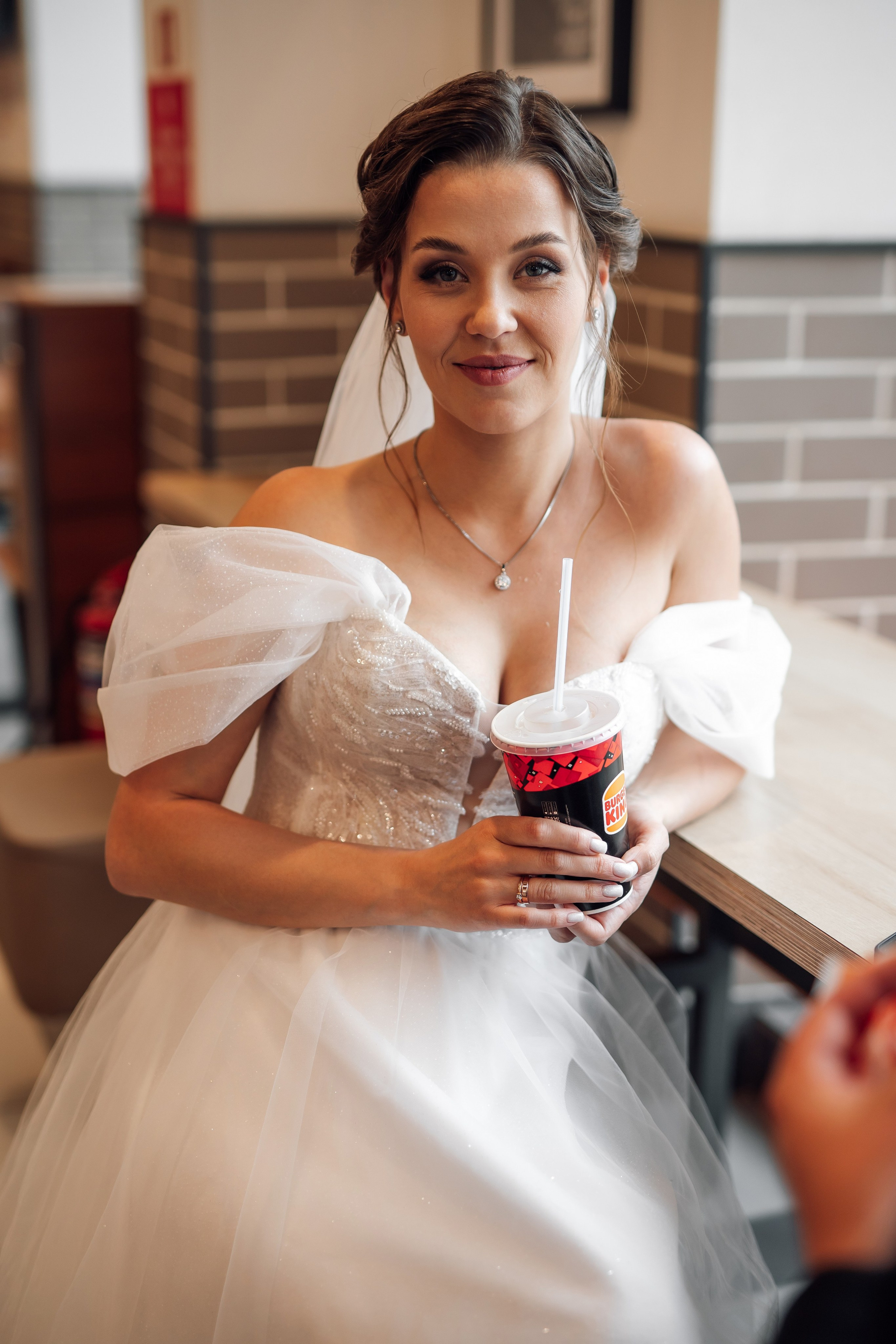 Свадебный день Яны и Максима, прогулка в лесу, Картинная галерея в Тамбове. Свадебный фотограф в Тамбове Павел Четвертков