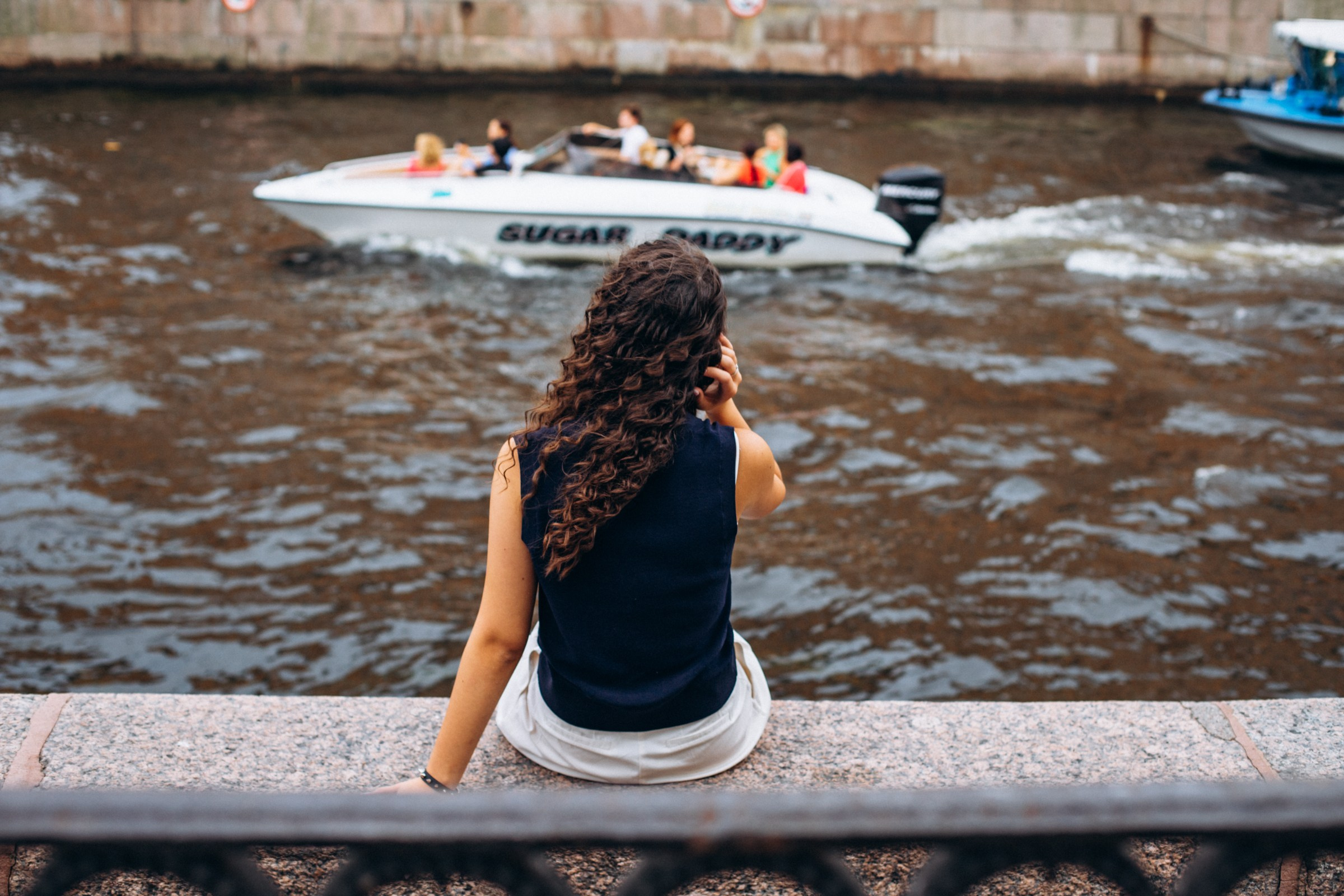 Алина в июле. Фотопрогулка в Петербурге. Индивидуальный и семейный фотограф в Санкт-Петербурге