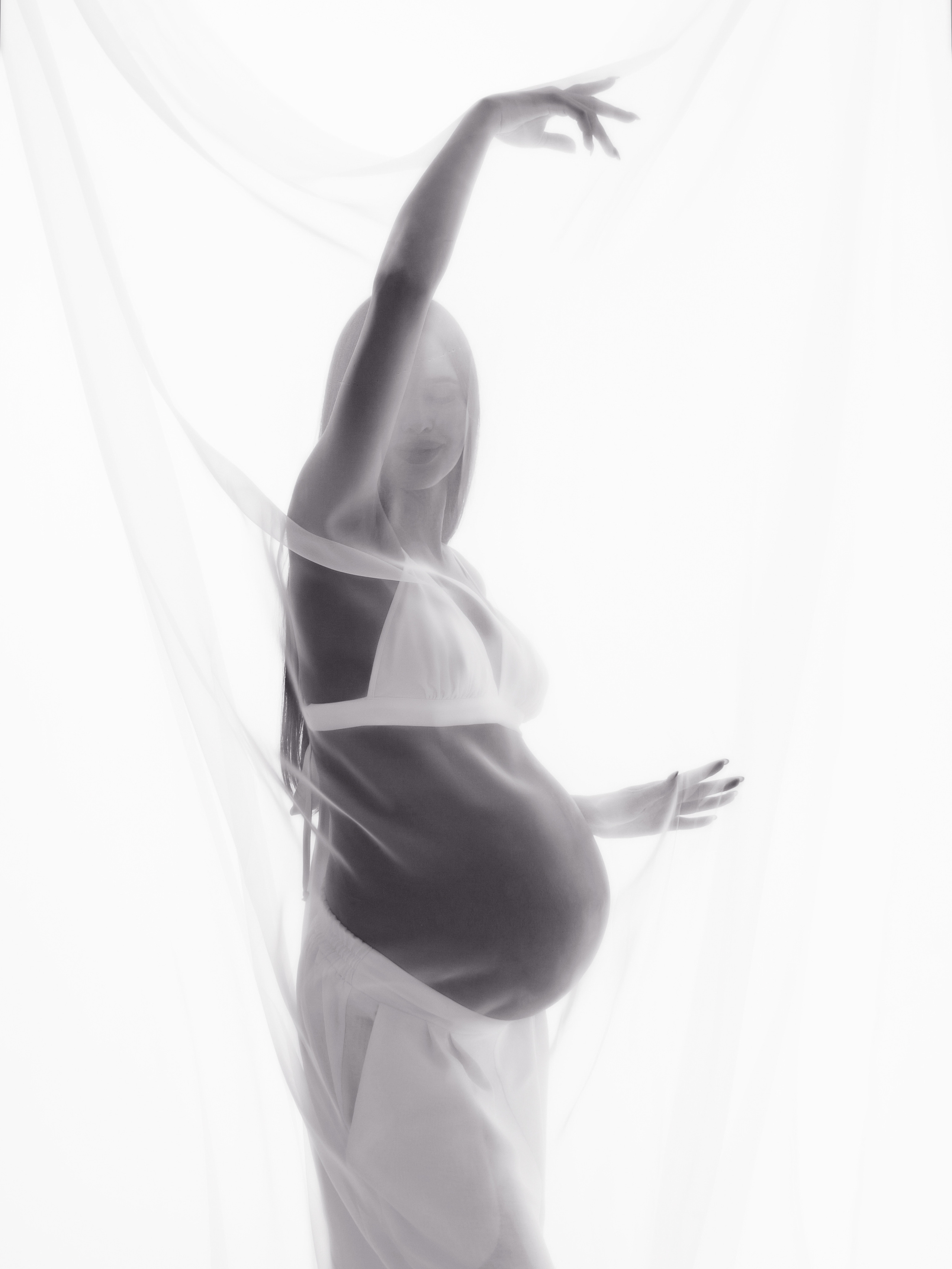 Циклорама. Фотограф беременности женский фотограф в Москве Оксана Донецкая