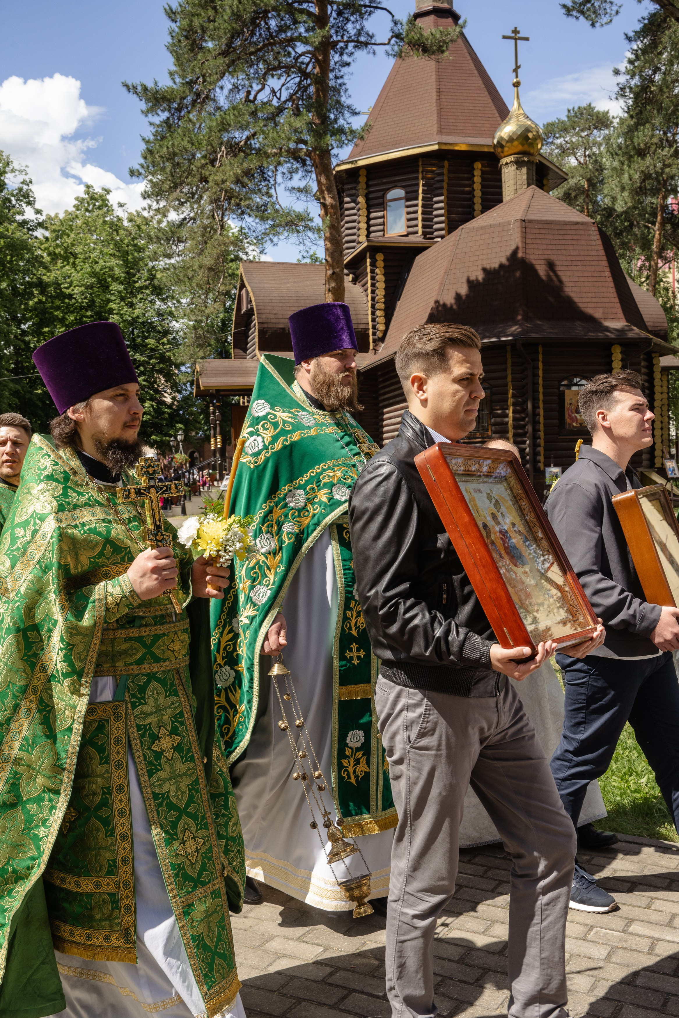 Престольный праздник в храме Троицы Живоначальной. Фотограф Москва/Подмосковье
