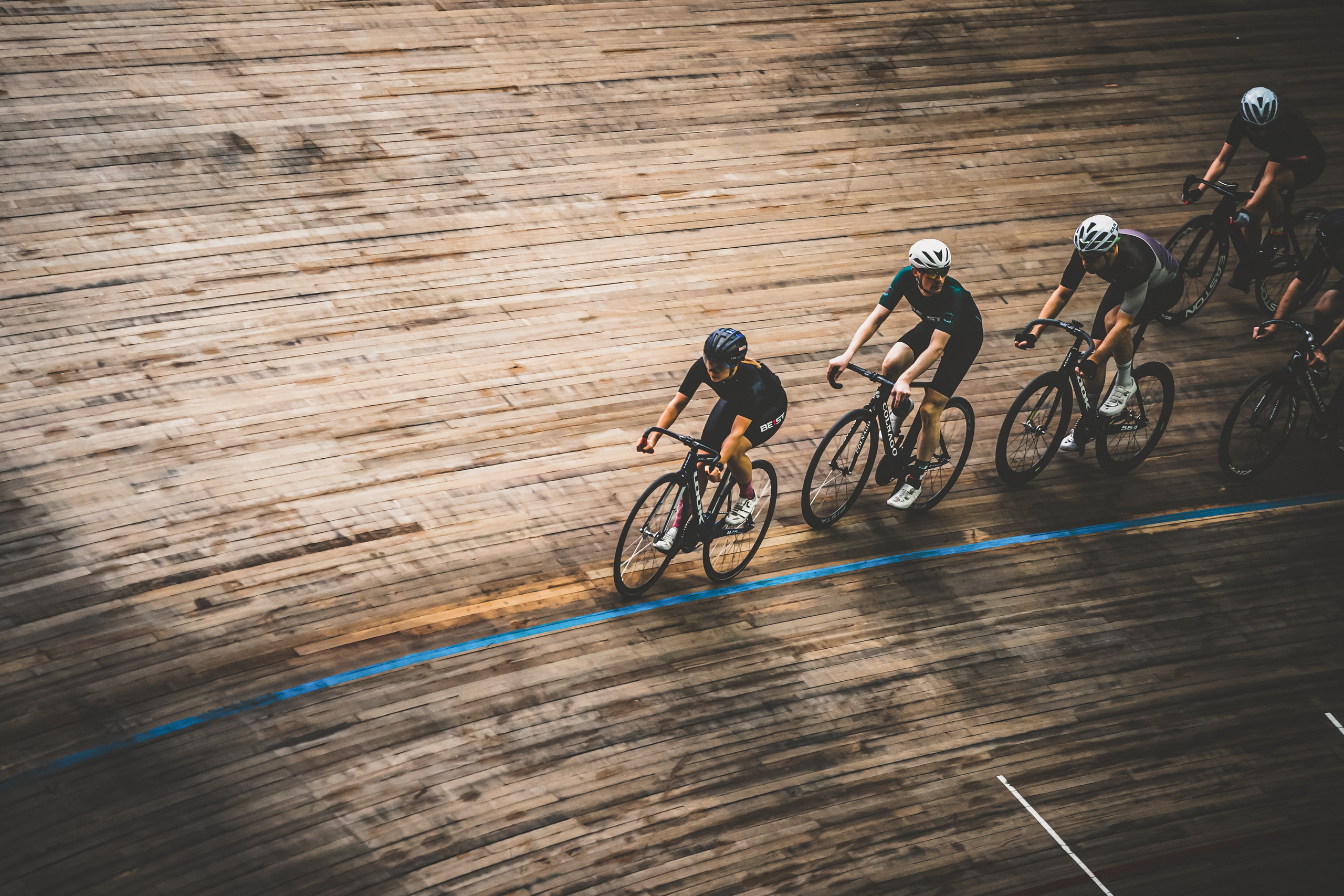 Тренировка команды BE1ST. Спортивный и репортажный фотограф Иван Счетчиков