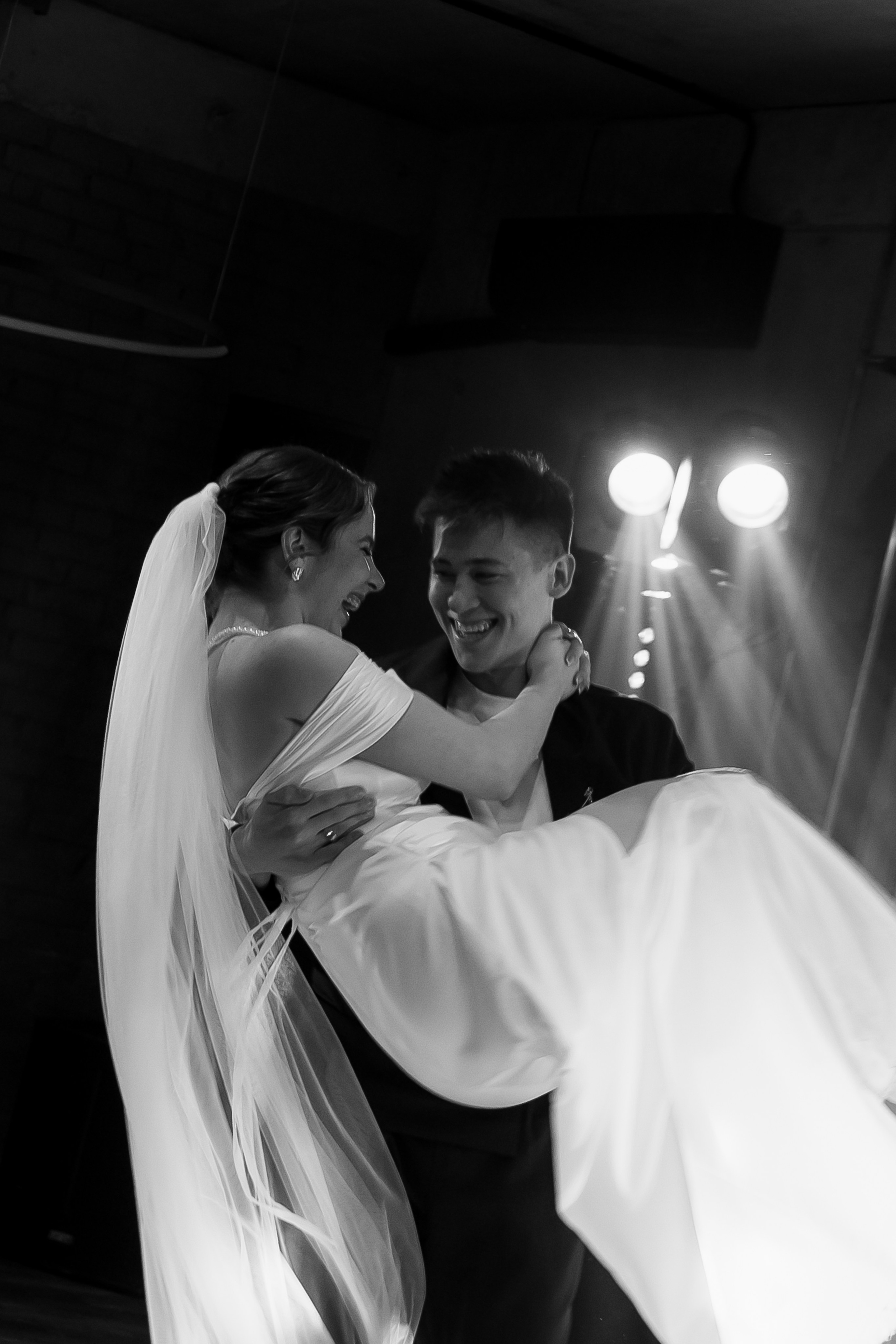 Владислав и Амина. Фотограф Новосибирск Вероника Вишневская