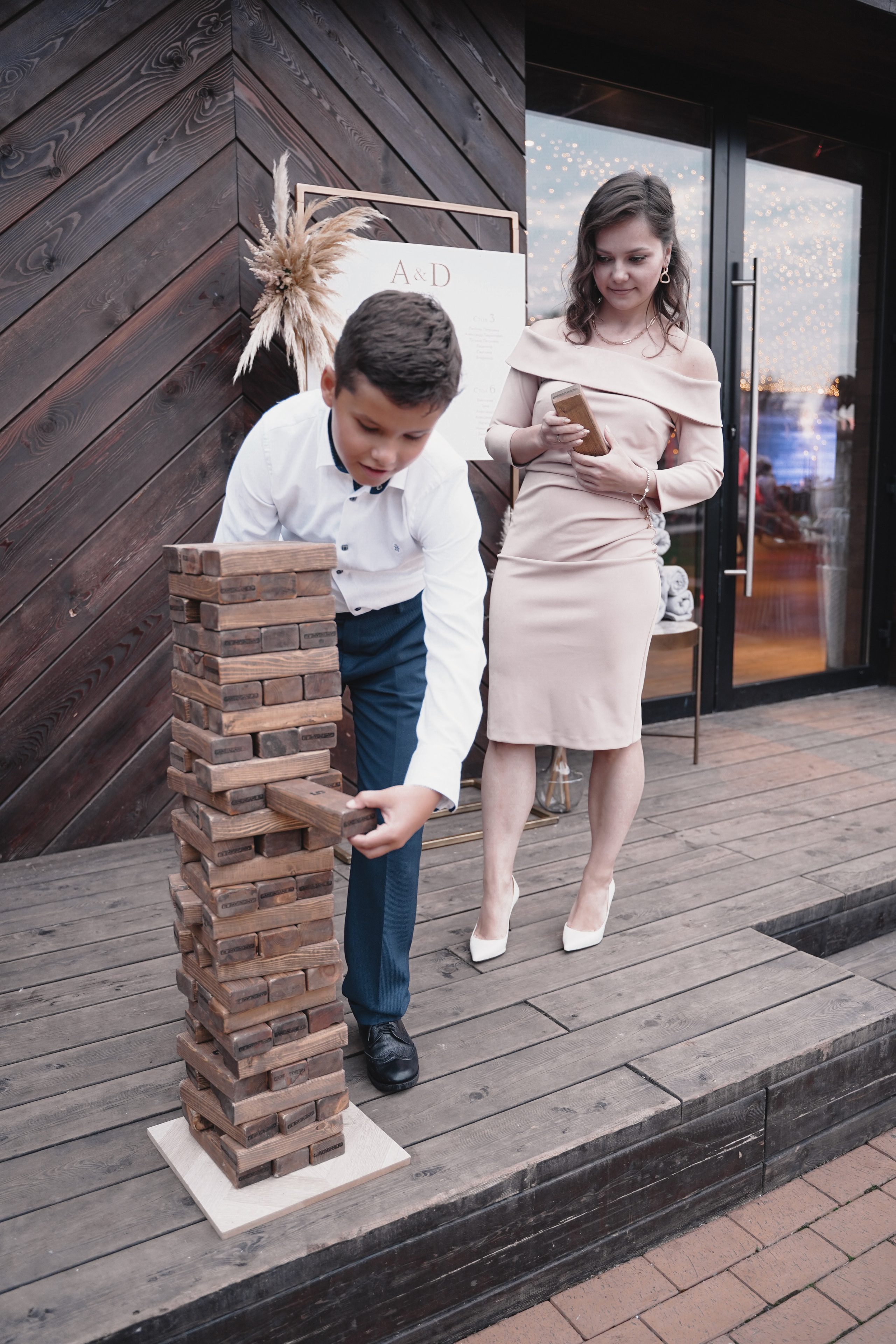 Love story. Wedding & engagement photographer in Seattle, WA. Tania Maureira