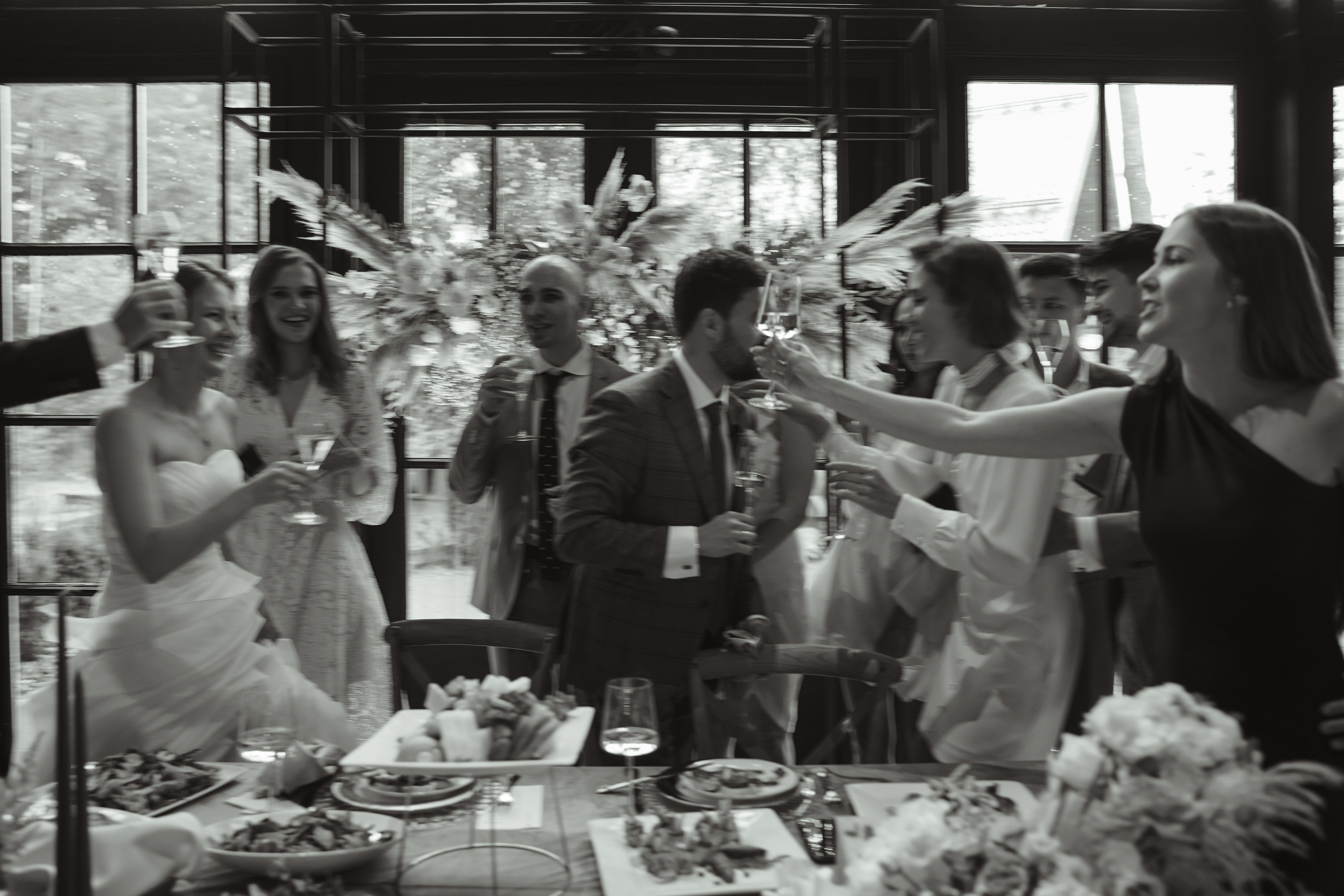 Love story. Wedding & engagement photographer in Seattle, WA. Tania Maureira