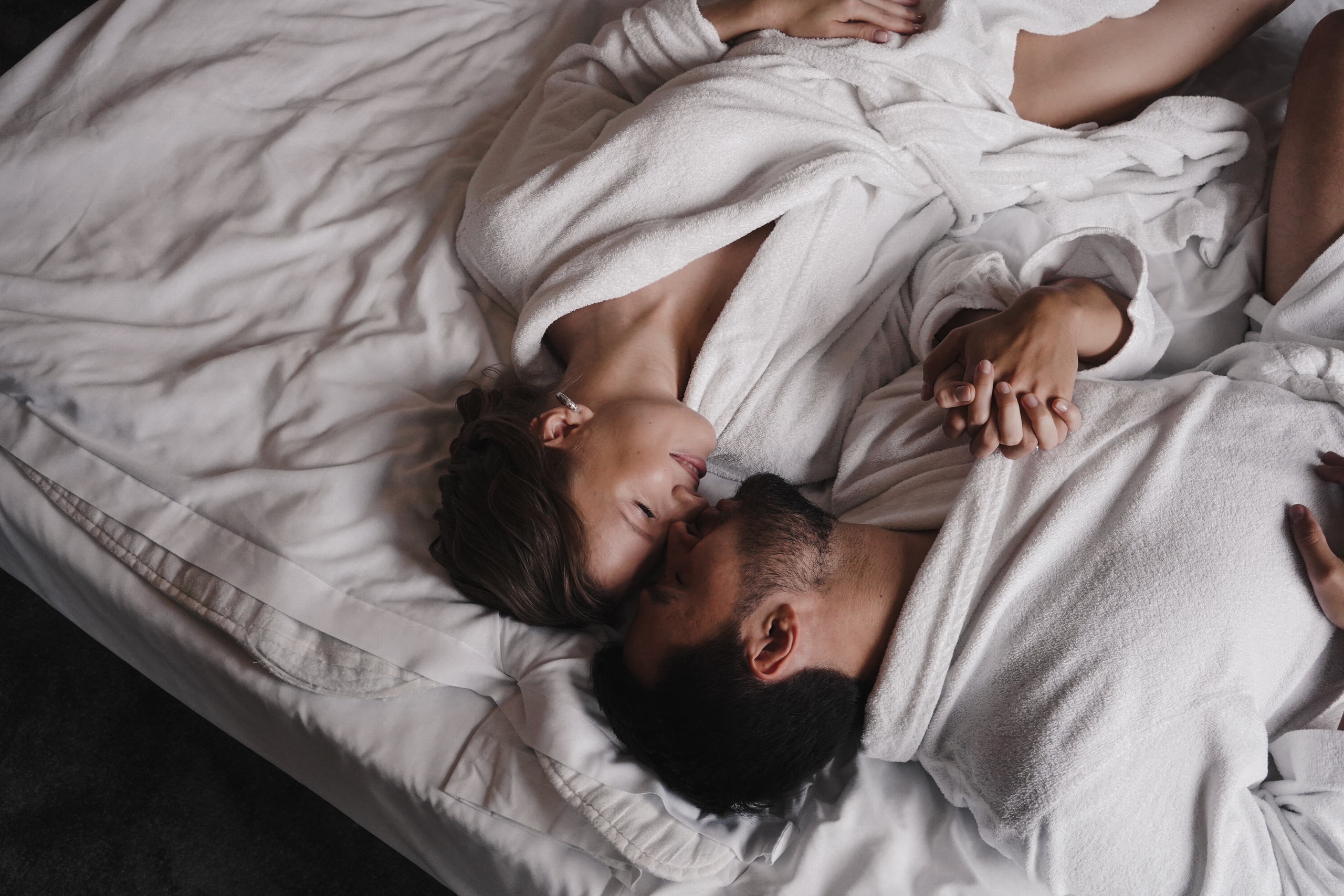 Love story. Wedding & engagement photographer in Seattle, WA. Tania Maureira