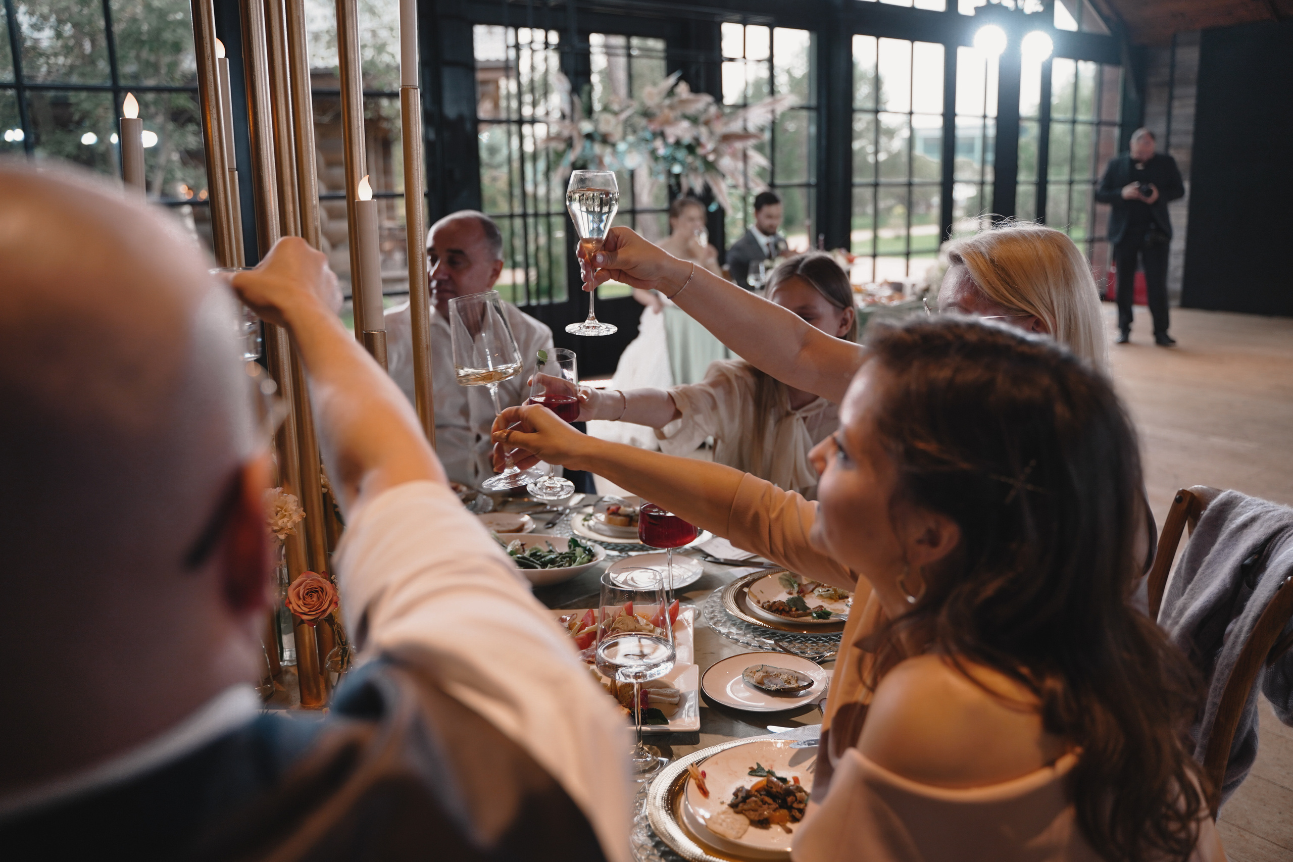 Love story. Wedding & engagement photographer in Seattle, WA. Tania Maureira