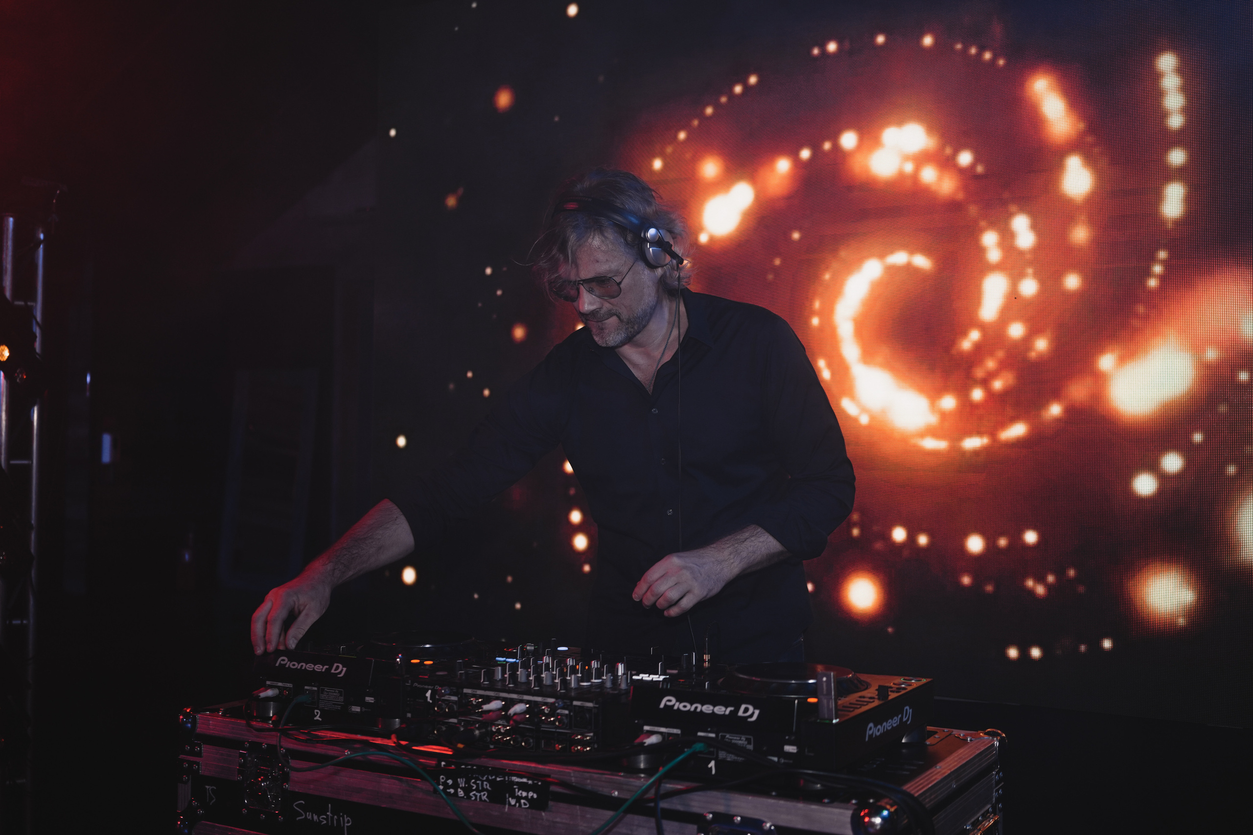 Love story. Wedding & engagement photographer in Seattle, WA. Tania Maureira