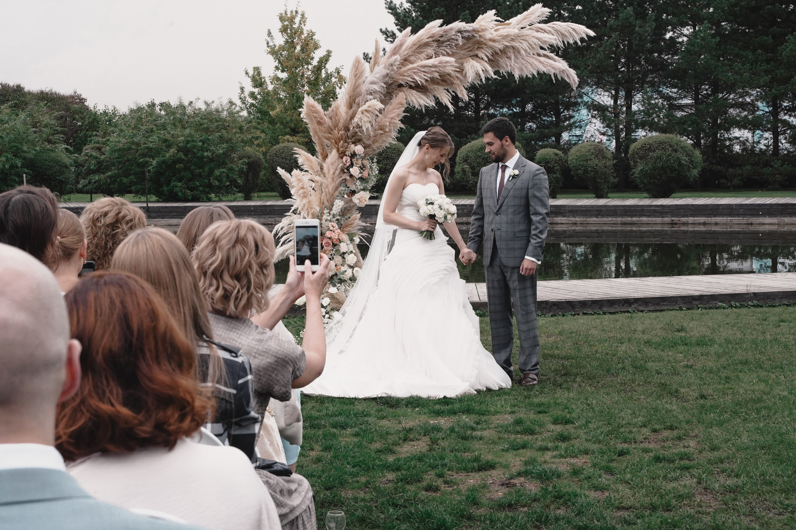 Love story. Wedding & engagement photographer in Seattle, WA. Tania Maureira