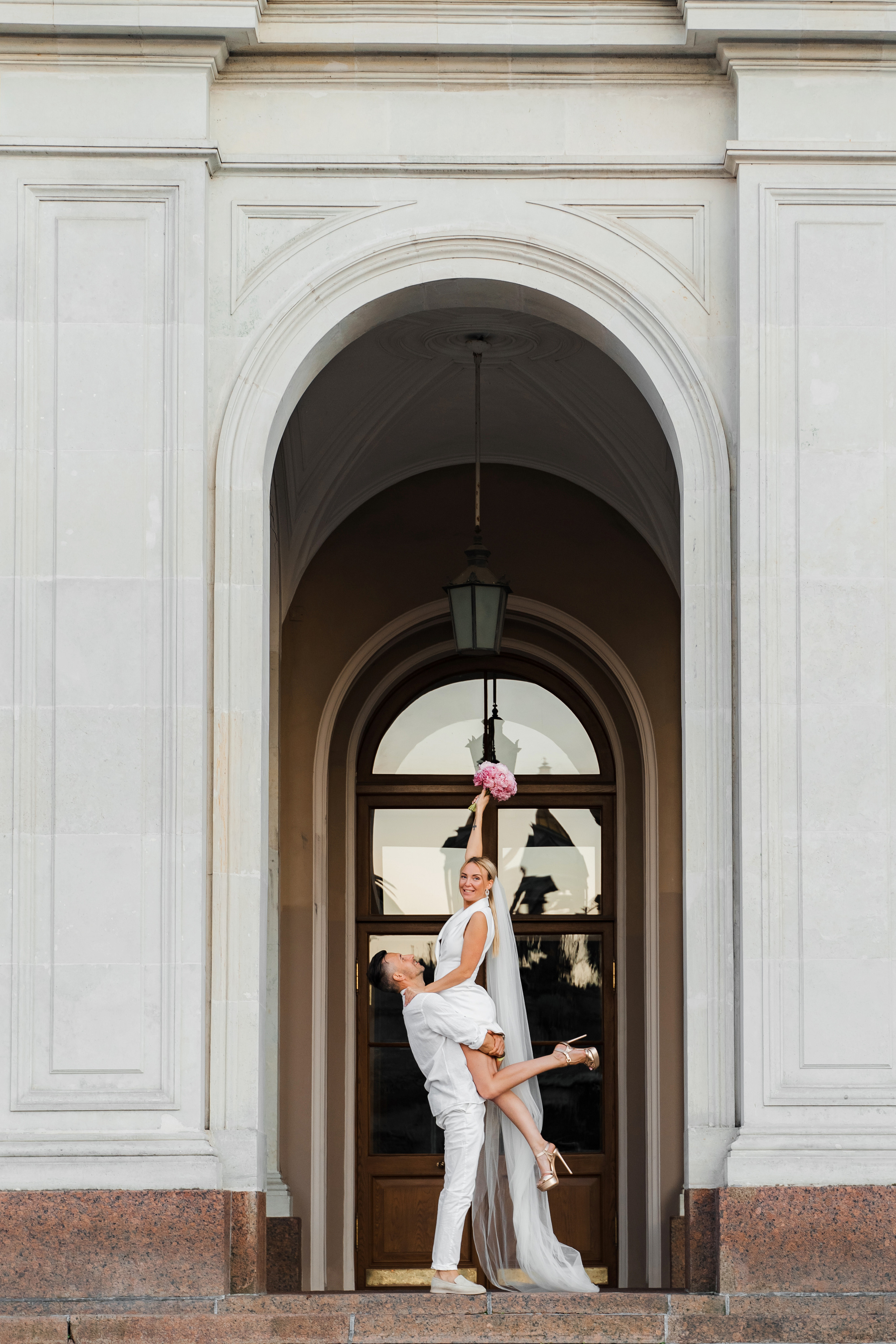 Лавстори на крыше напротив Исаакиевского собора