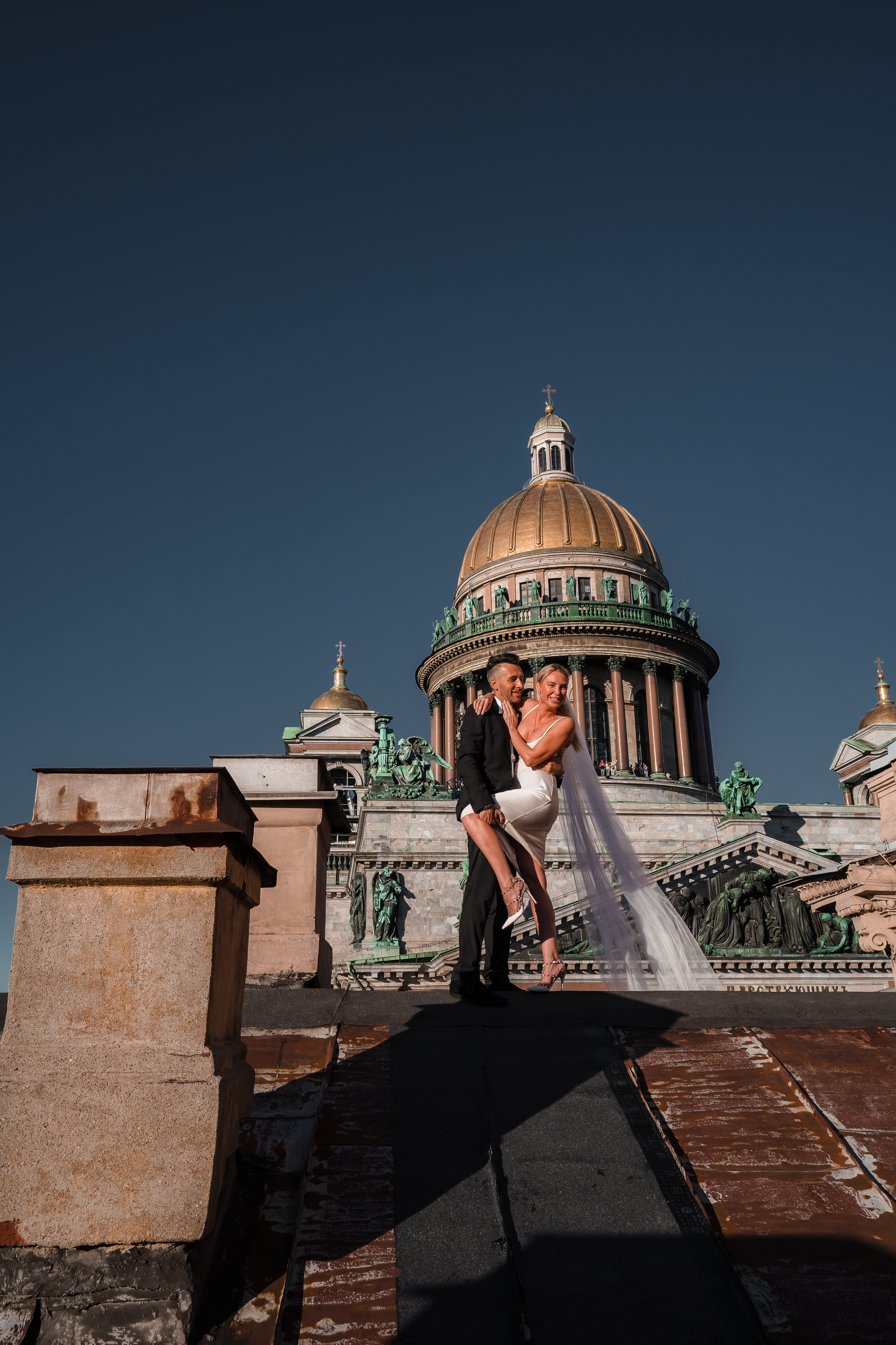 Лавстори на крыше напротив Исаакиевского собора