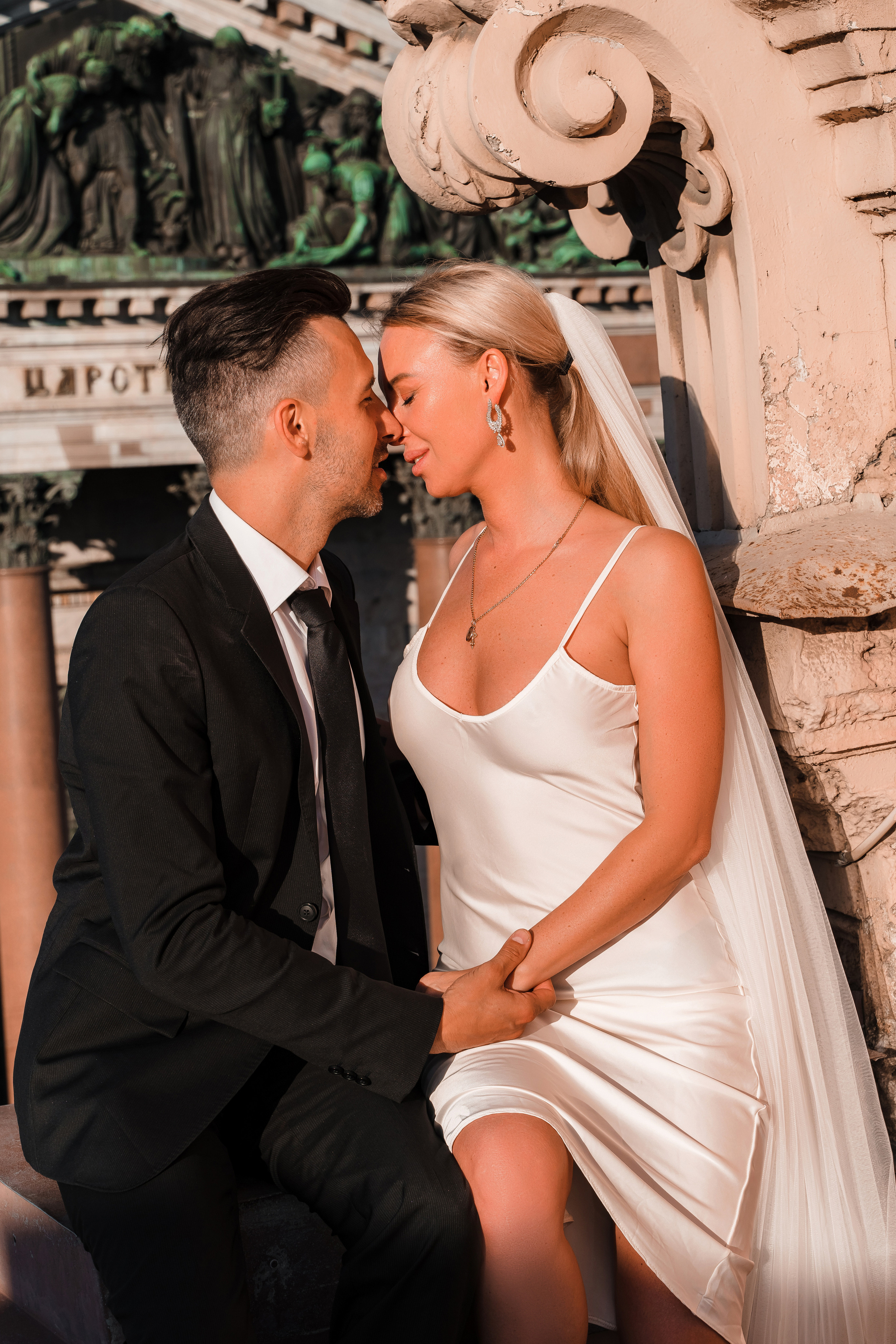 Лавстори на крыше напротив Исаакиевского собора