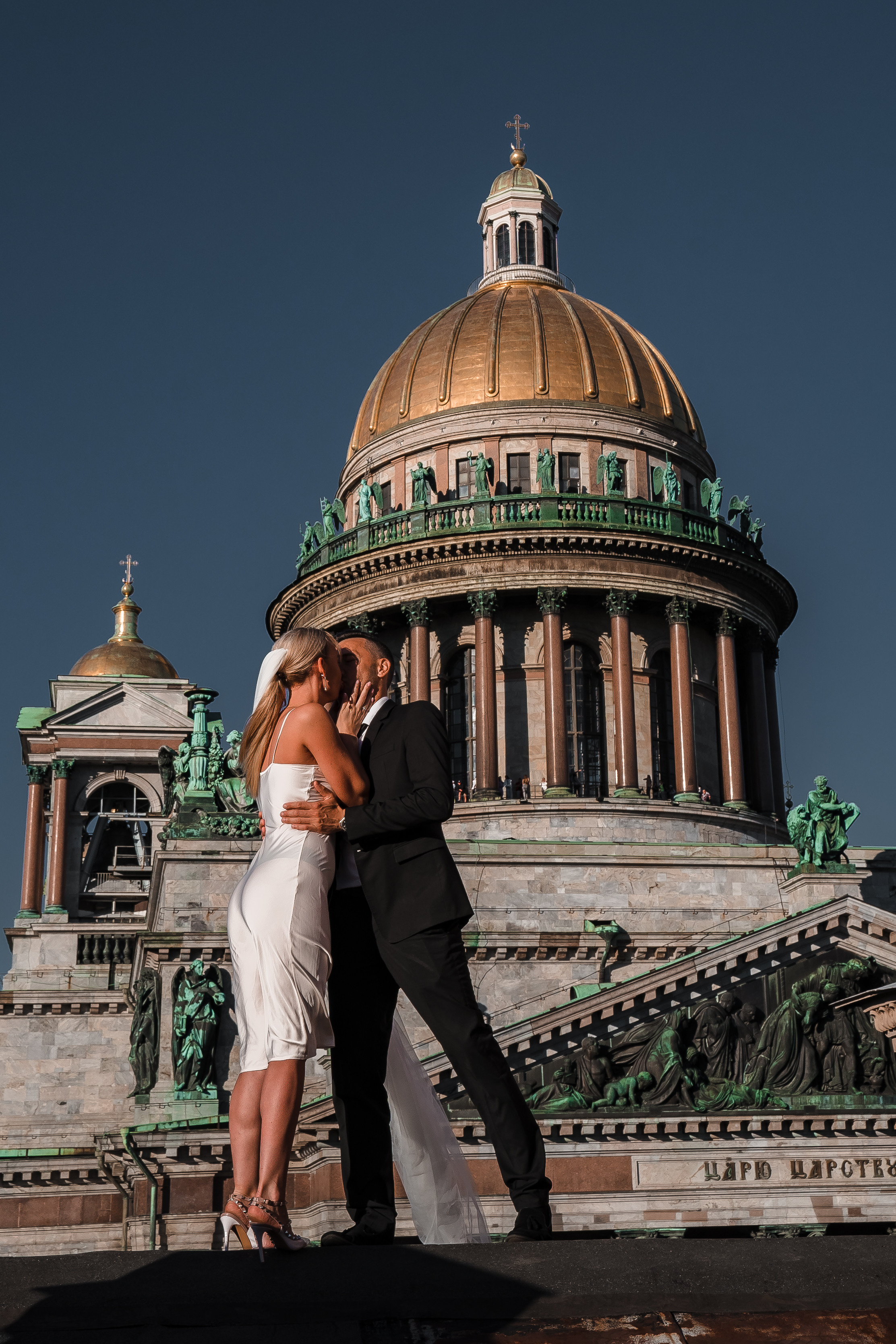 Лавстори на крыше напротив Исаакиевского собора