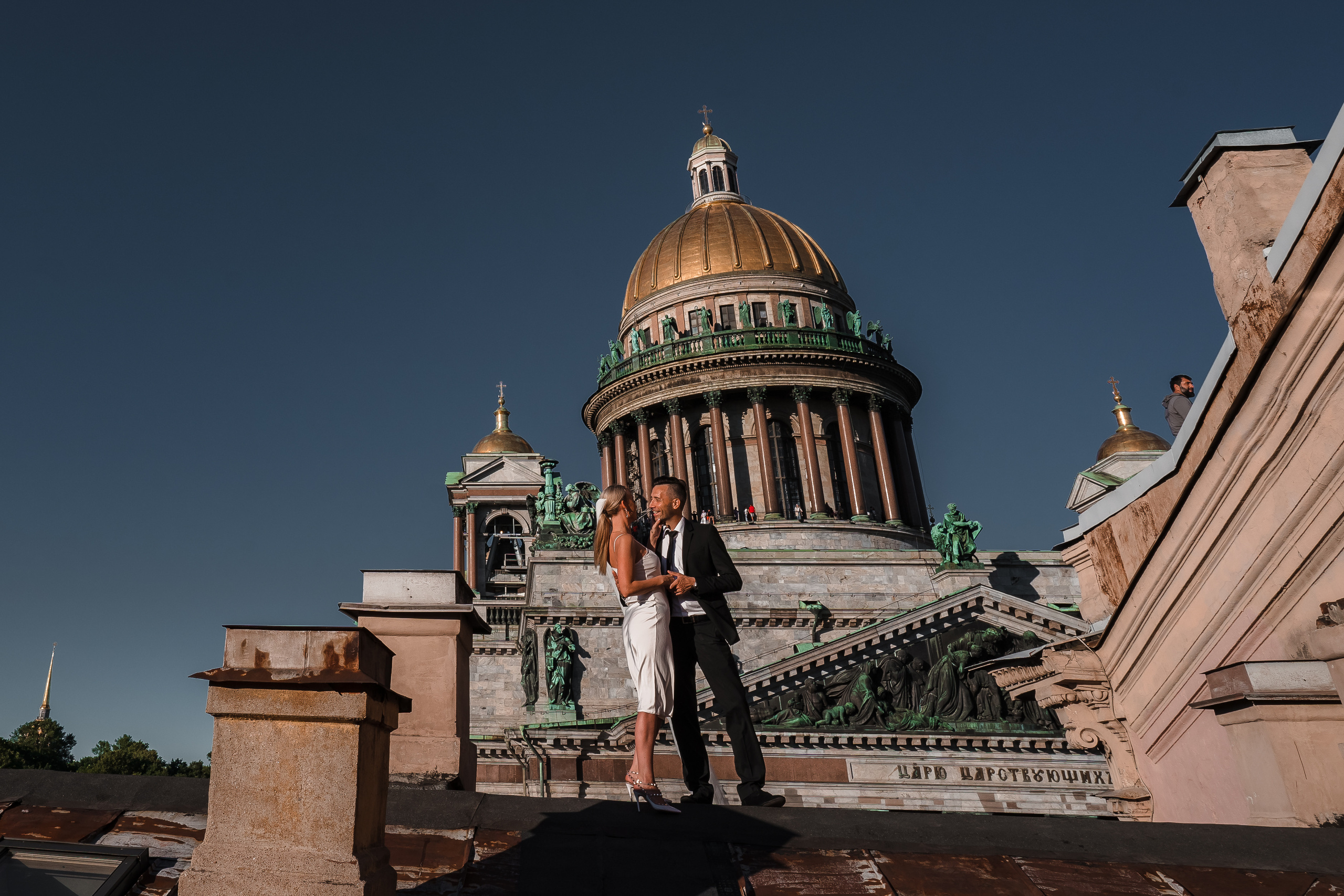 Лавстори на крыше напротив Исаакиевского собора