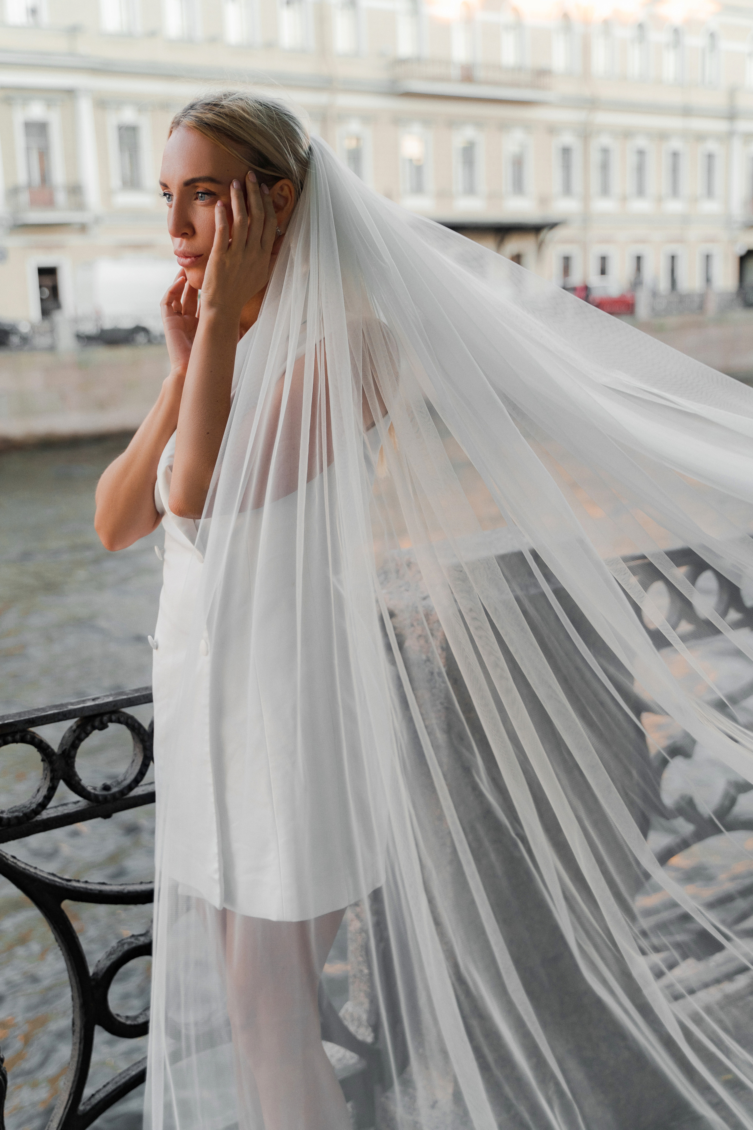 Лавстори на крыше напротив Исаакиевского собора