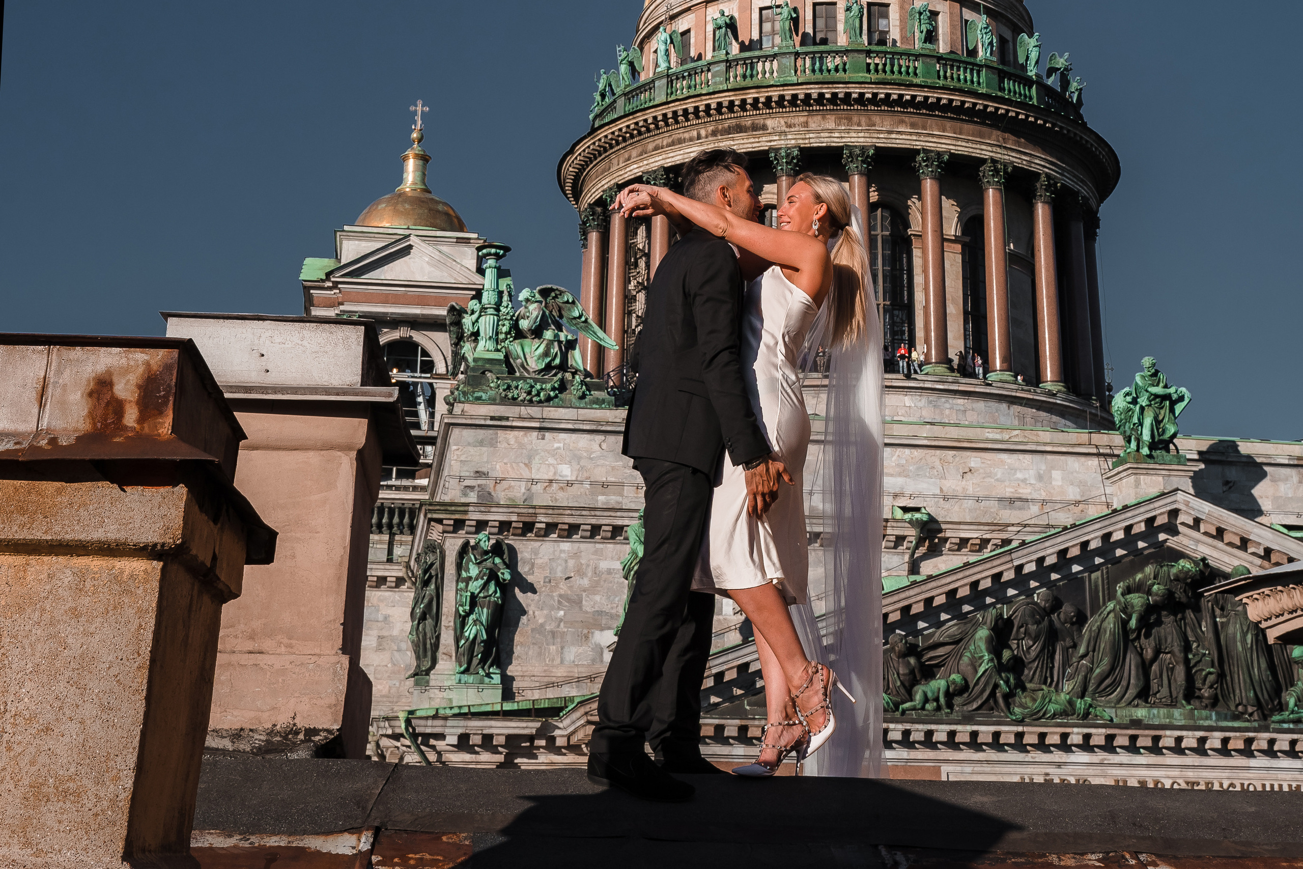 Лавстори на крыше напротив Исаакиевского собора