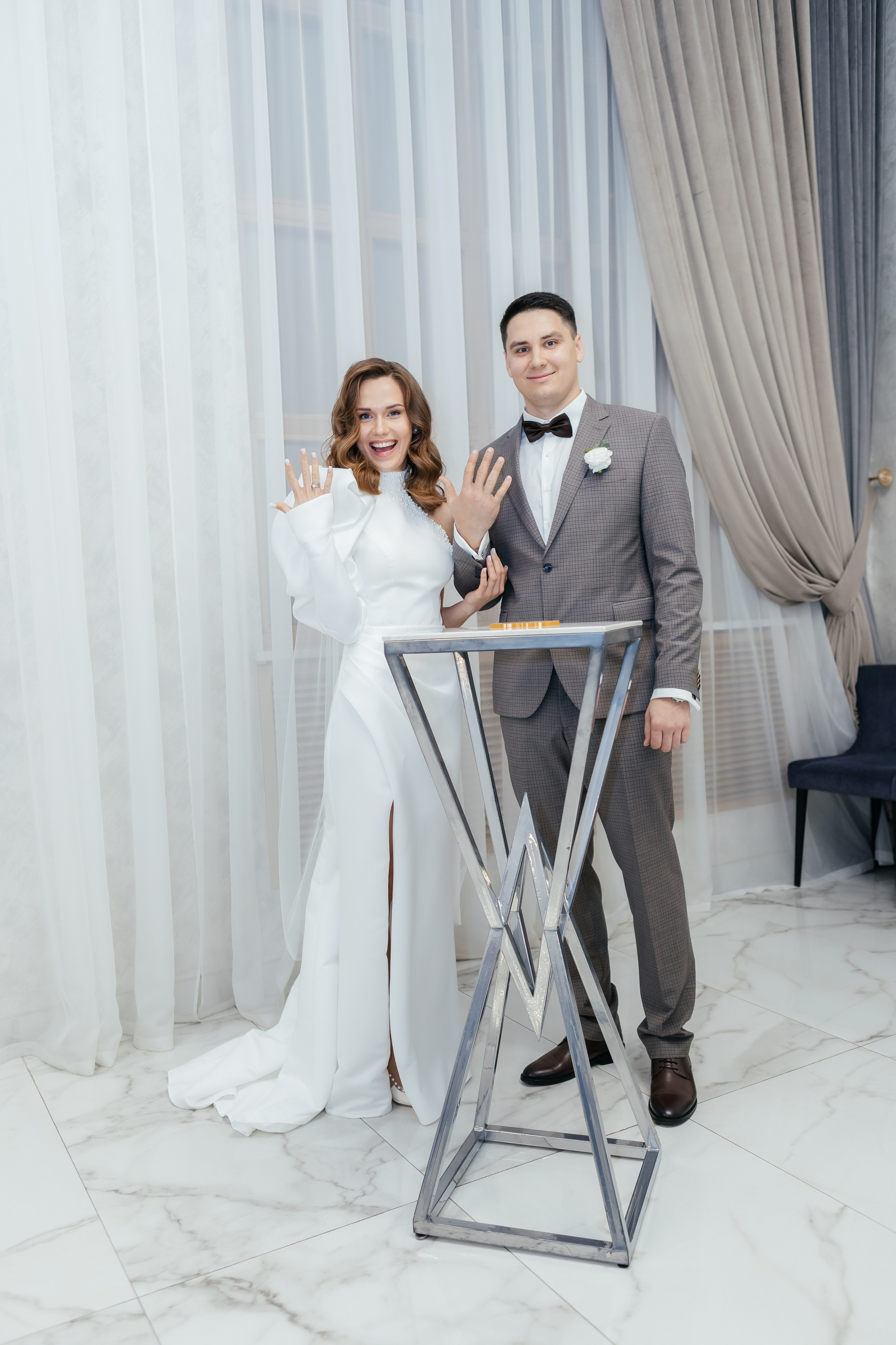 Свадебная фотосессия в Plaza Garden Moscow. Свадебный фотограф в Москве