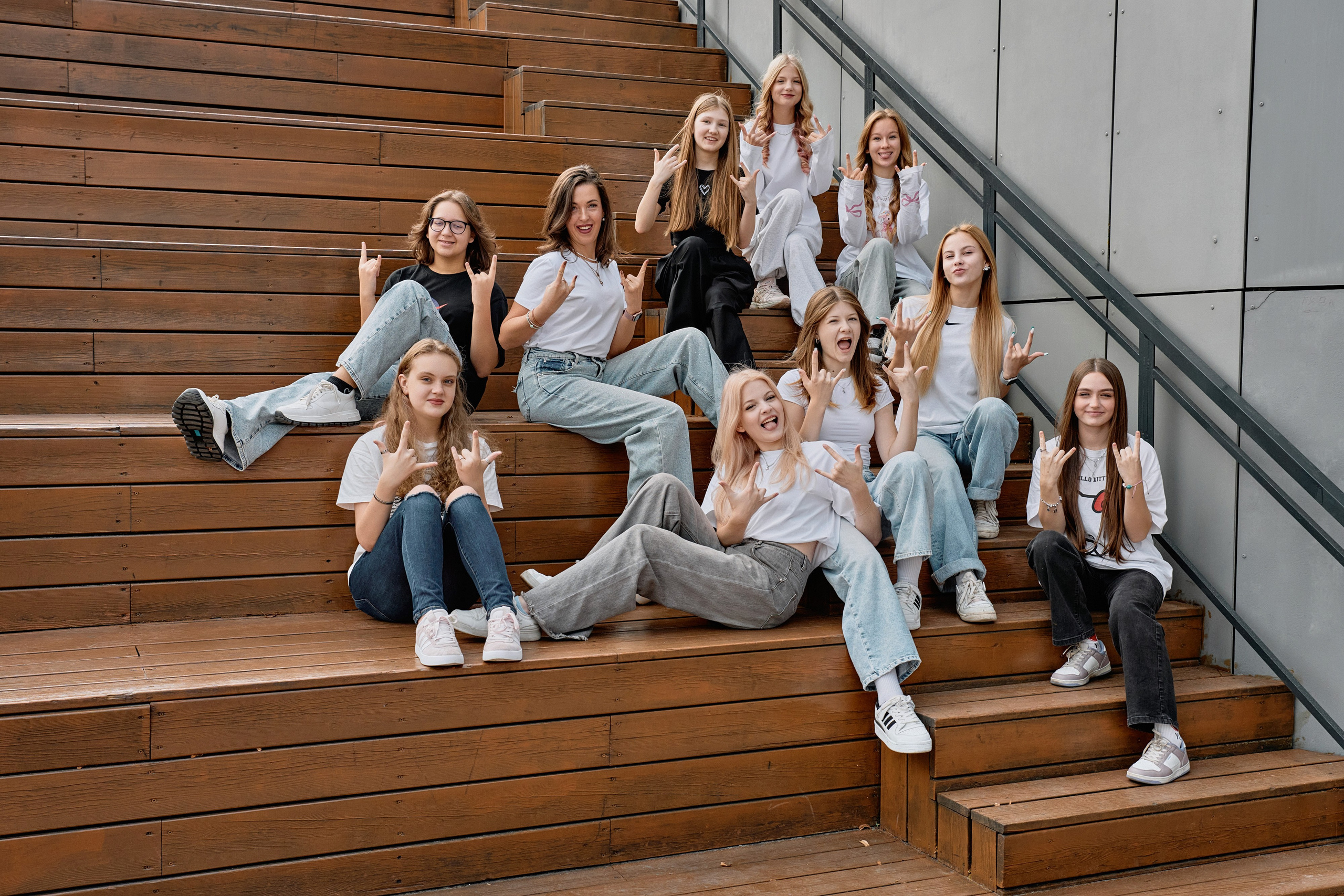 Фотосъёмка в Инновационном культурном центре (ИКЦ) Калуга для выпускных альбомов. Фотограф Меняйло Евгений. Свадьба. Портрет. Репортаж. Семья. Контент