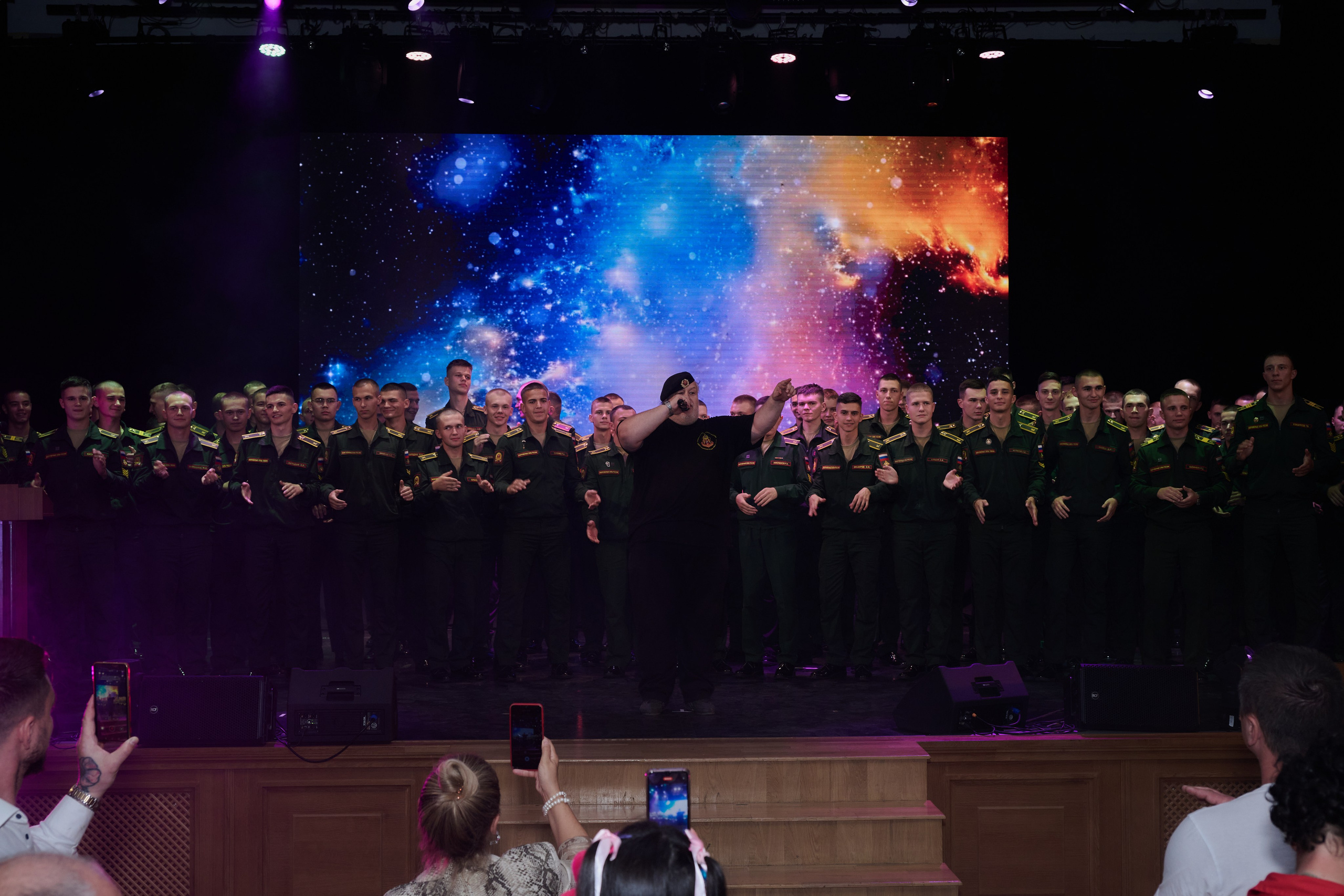 Церемония награждения медалями «Память Героев Отечества». Фотограф Роман Адлер