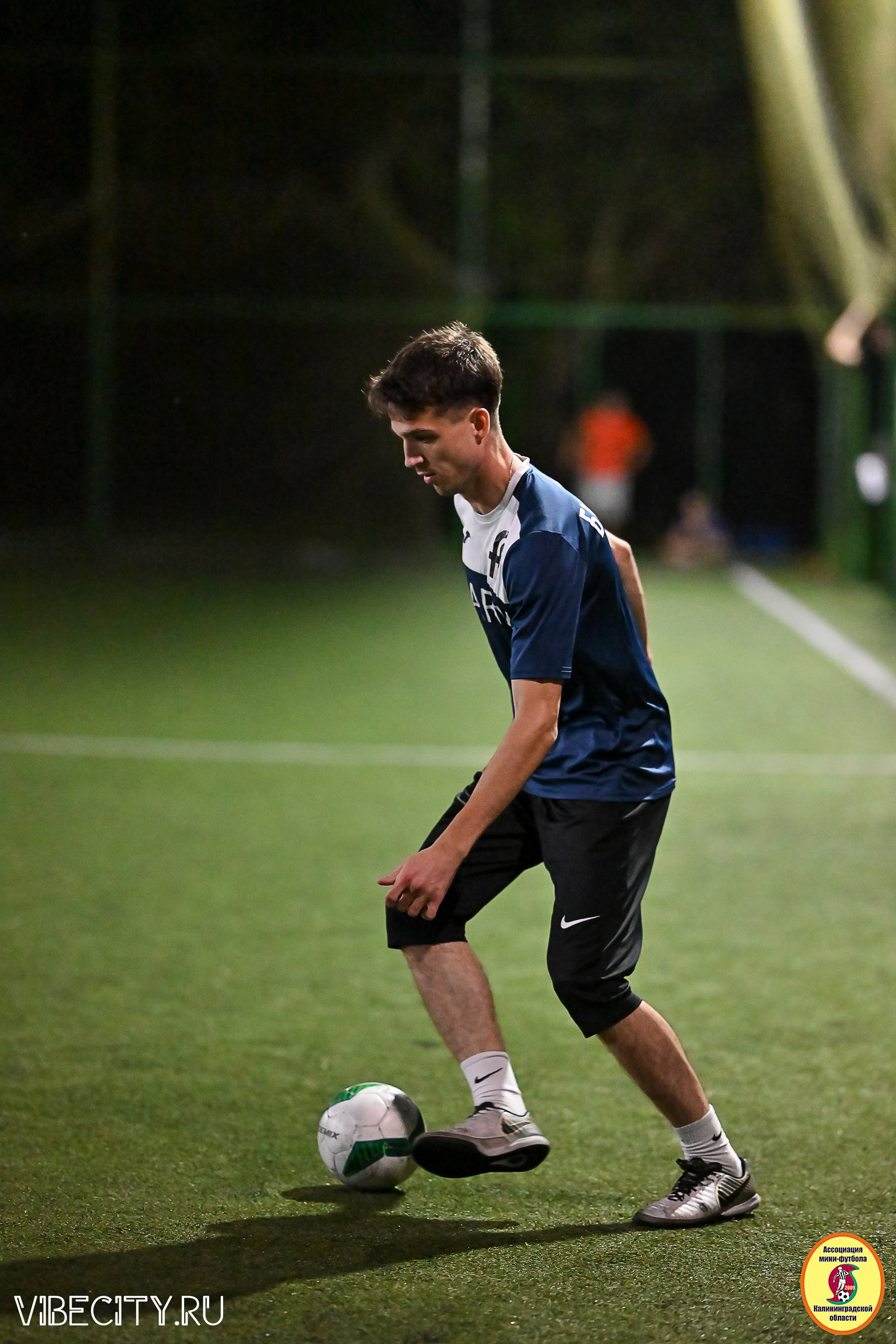 ФИНАЛЬНЫЕ ИГРЫ КУБКА МИНИ-ФУТБОЛЬНОЙ ЛИГИ И КУБКА КОРПОРАТИВНОЙ МФЛ 2025. VIBECITY.RU Вайб Сити Ру Фоторепортажи Фотоотчеты Калининград