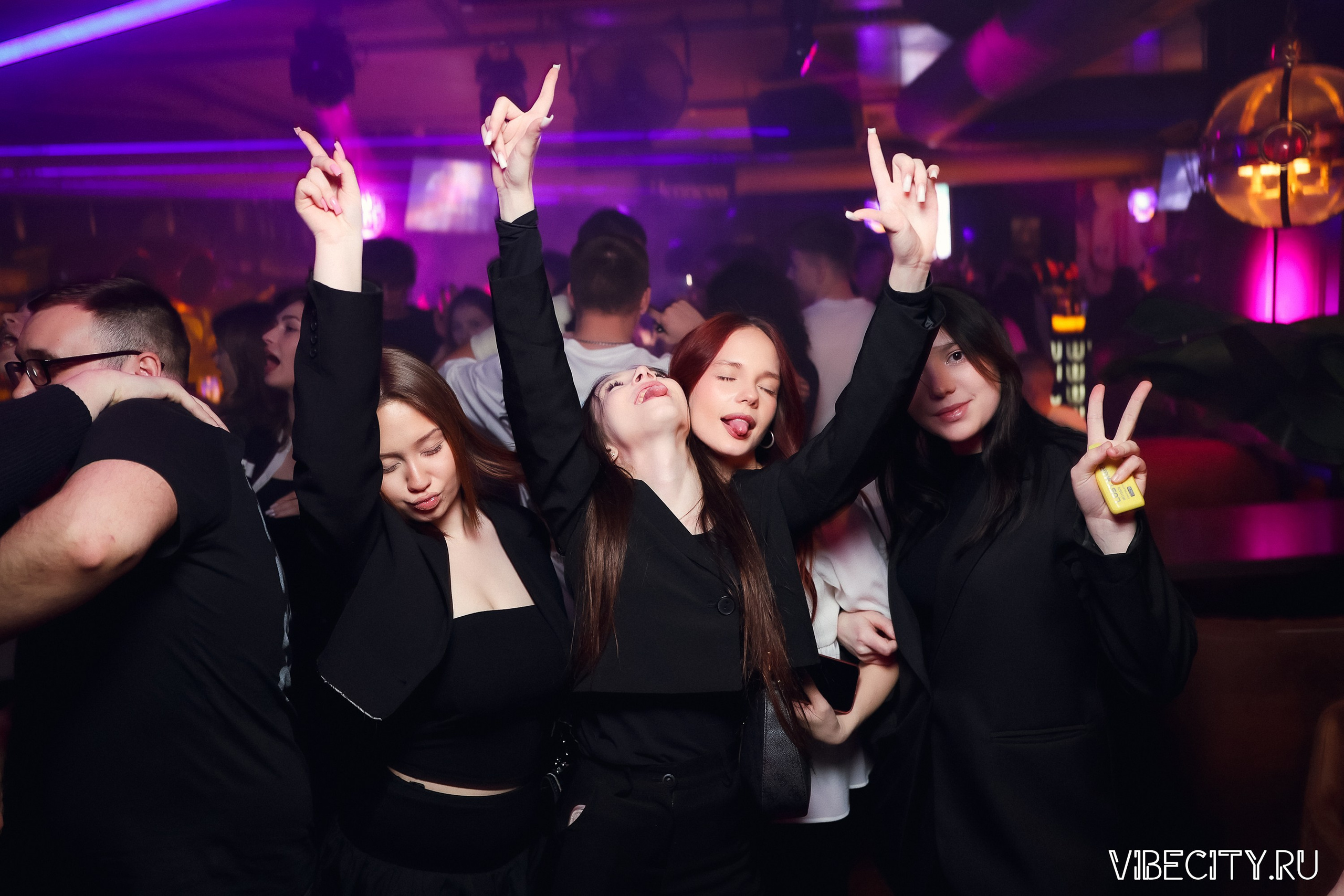 DOUBLE U. VIBECITY.RU Вайб Сити Ру Фоторепортажи Фотоотчеты Калининград