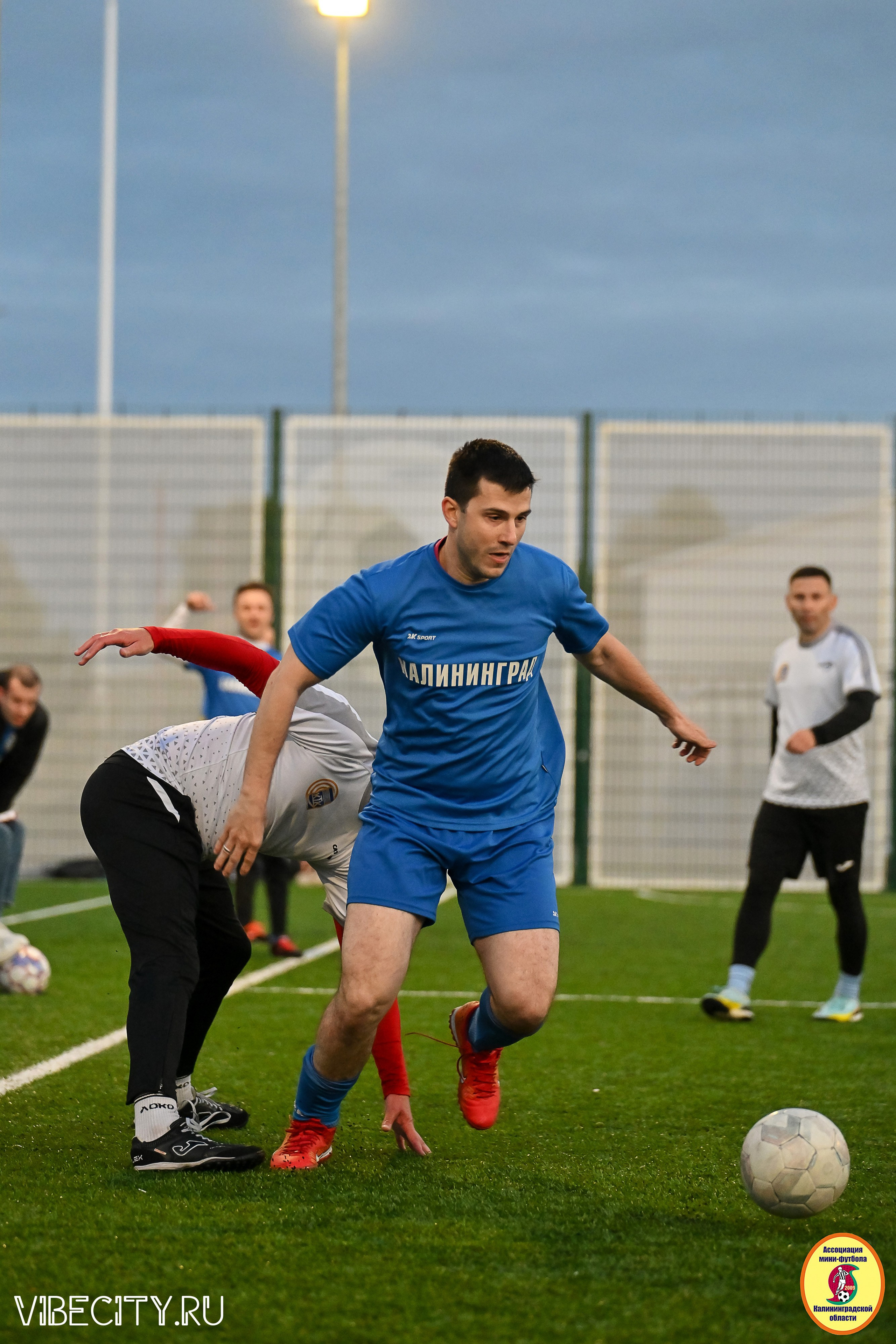 ИГРЫ МИНИ-ФУТБОЛЬНОЙ И КОРПОРАТИВНОЙ ЛИГИ. VIBECITY.RU Вайб Сити Ру Фоторепортажи Фотоотчеты Калининград