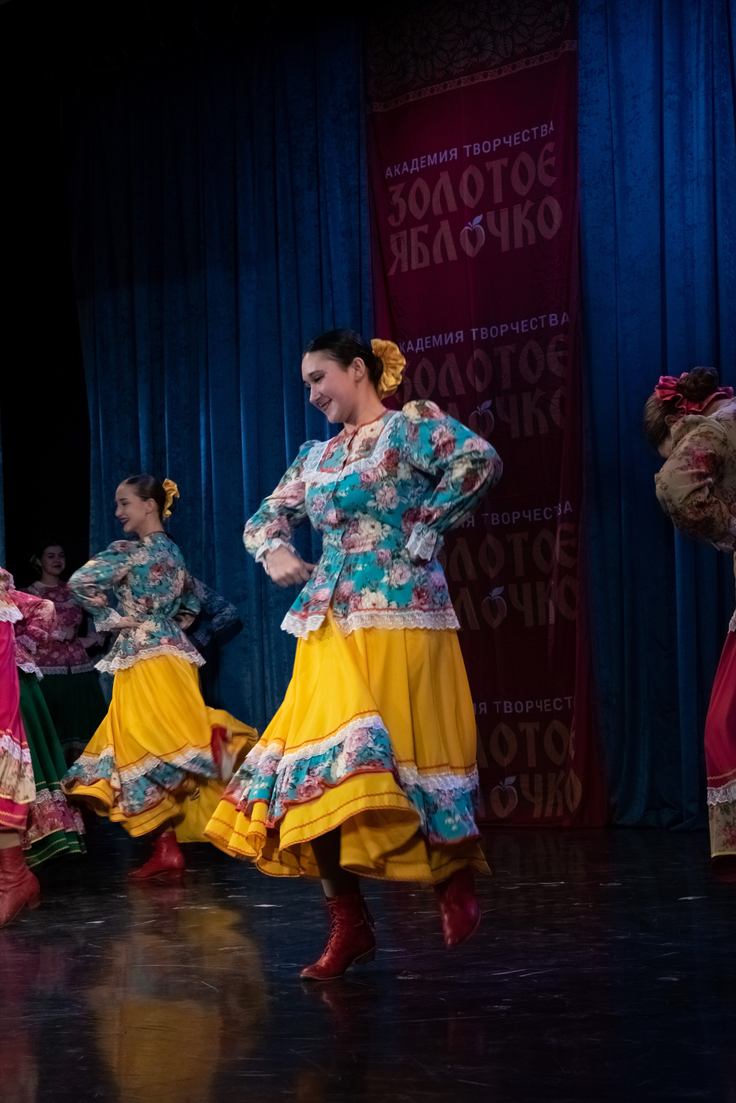 7 декабря, г. Выборг. Золотое яблочко