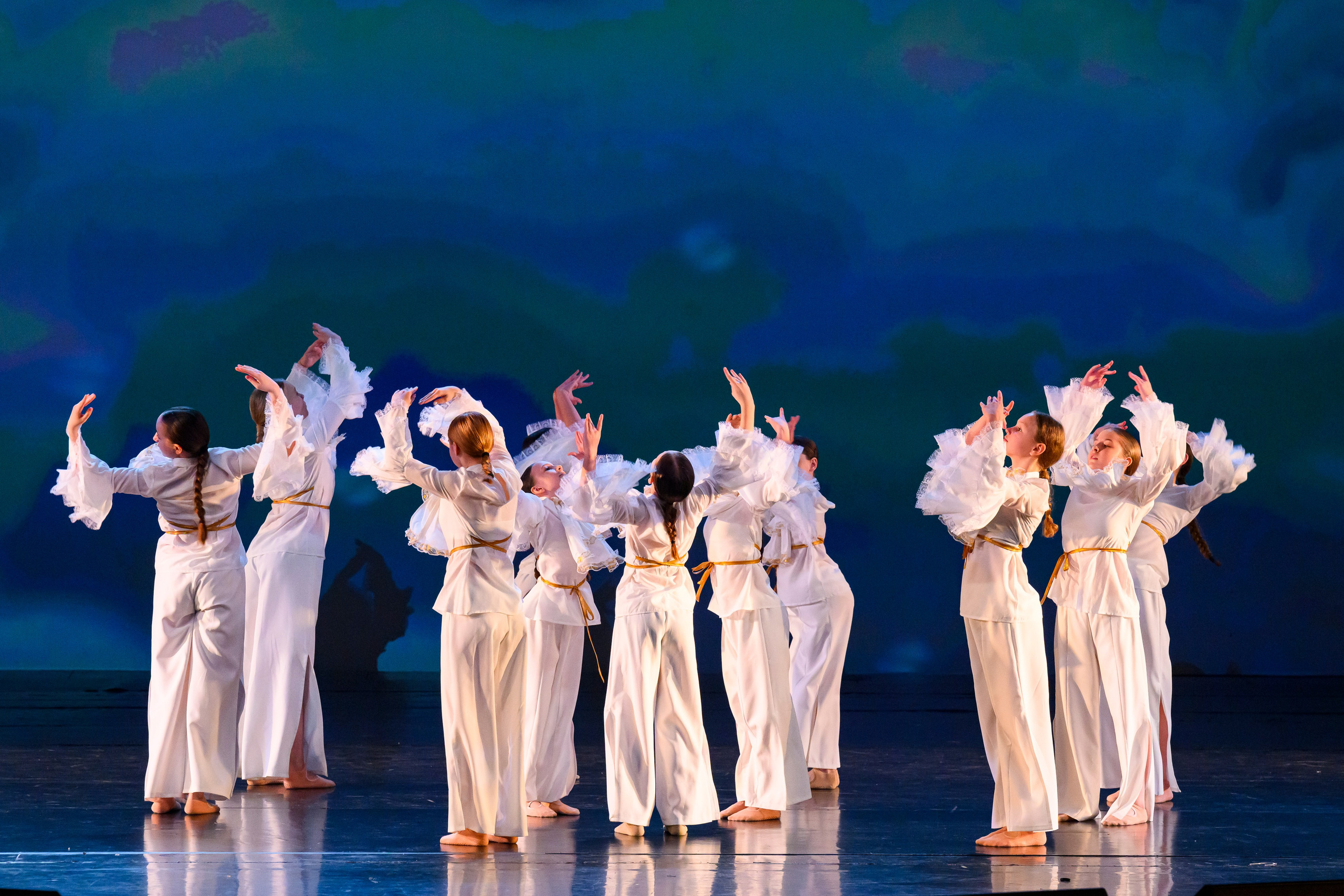 23 апреля, часть 1, БКЗ Октябрьский, г. Санкт-Петербург. Золотое яблочко