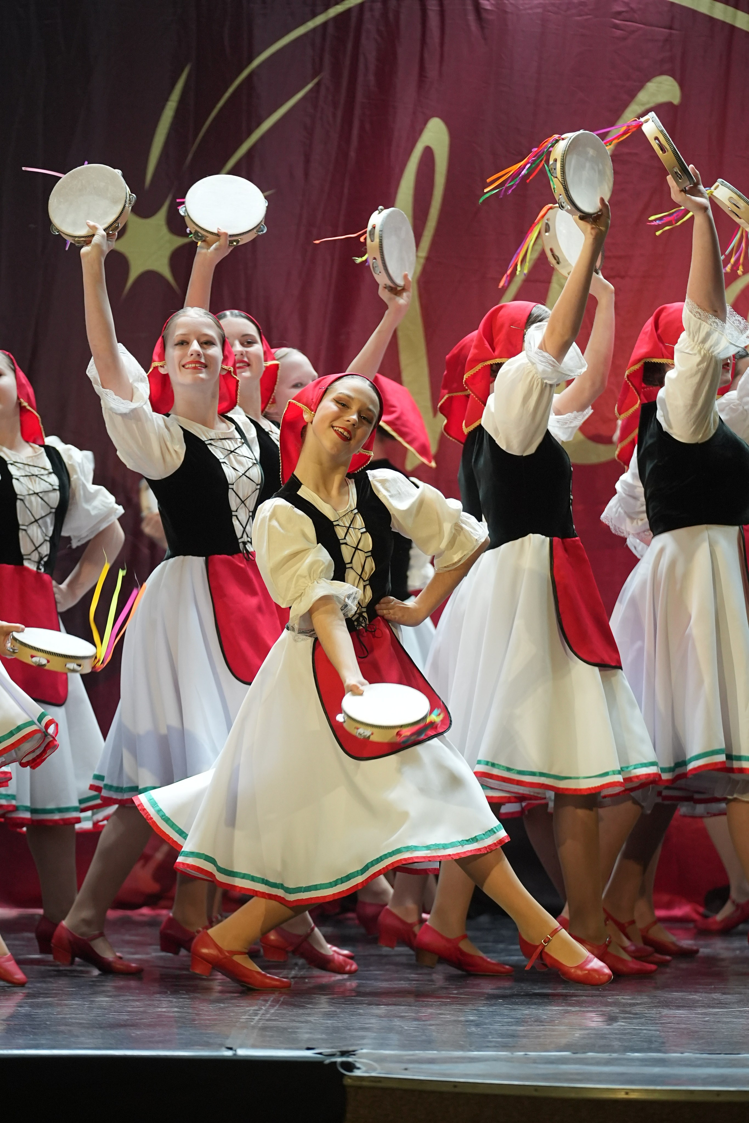 8 февраля, блок 1, г. Кострома. Золотое яблочко