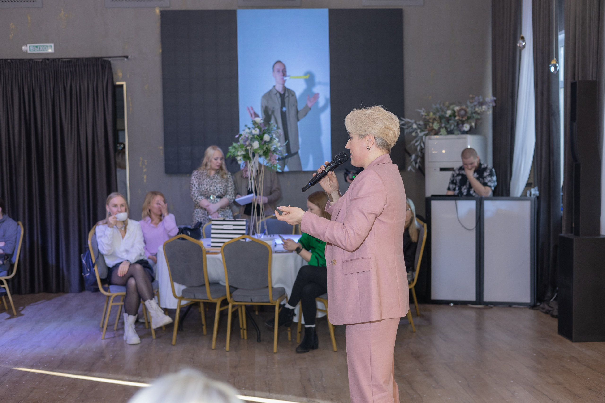 Свадебное чаепитие для молодоженов