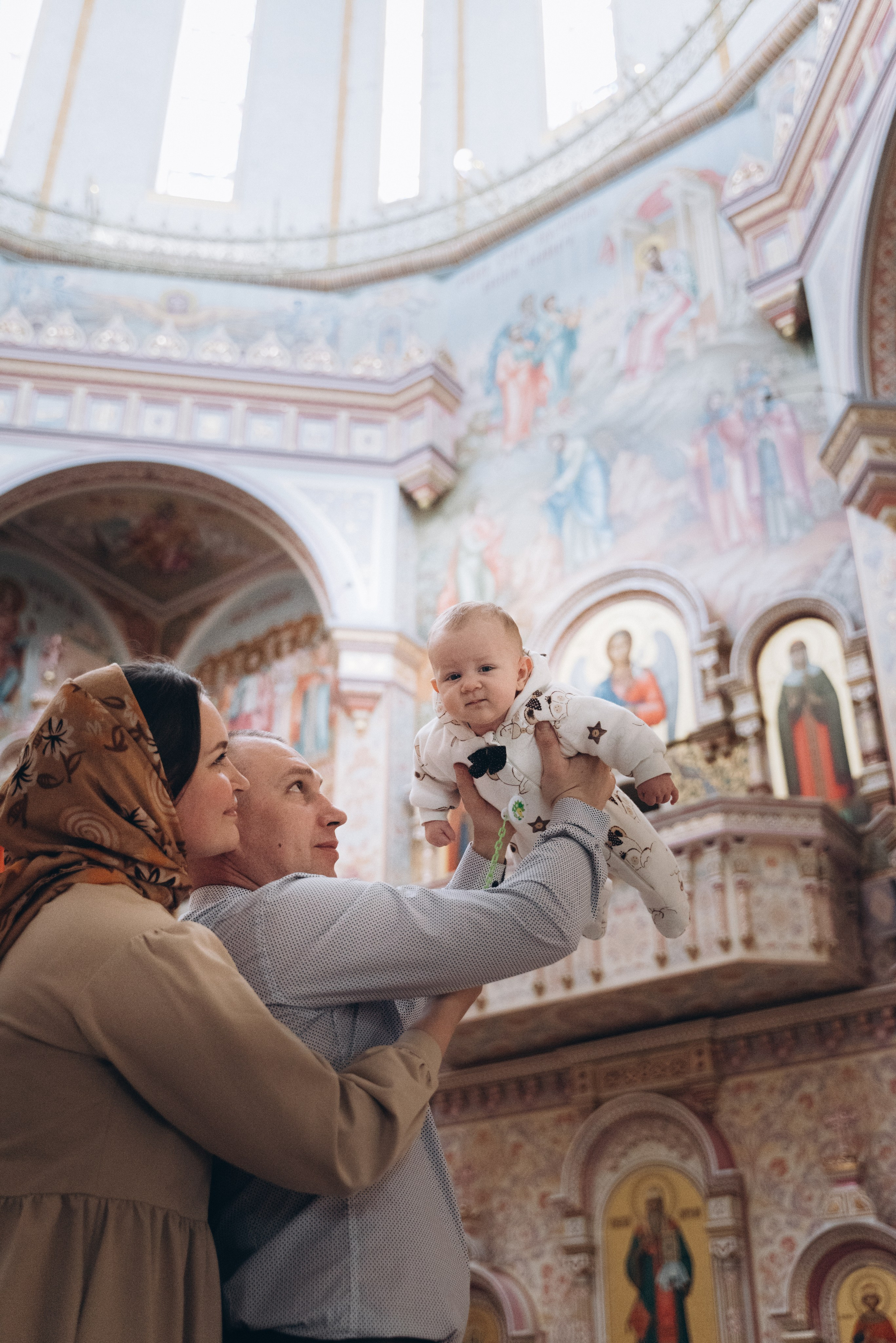 Крещение Кирилла (Храм всех святых). Семейный фотограф в Минске Дарья Дреко